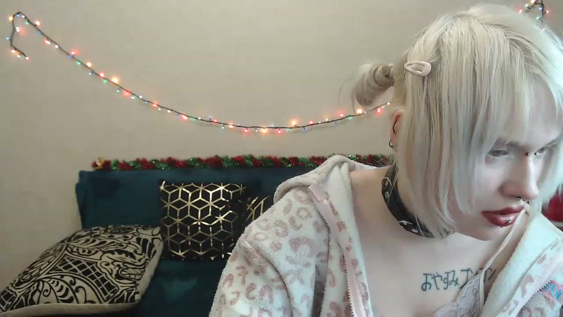 Gallery image thumbnail from Killinna's myfreecams stream on, 01/08/2023, 15:38 image 20 of 20