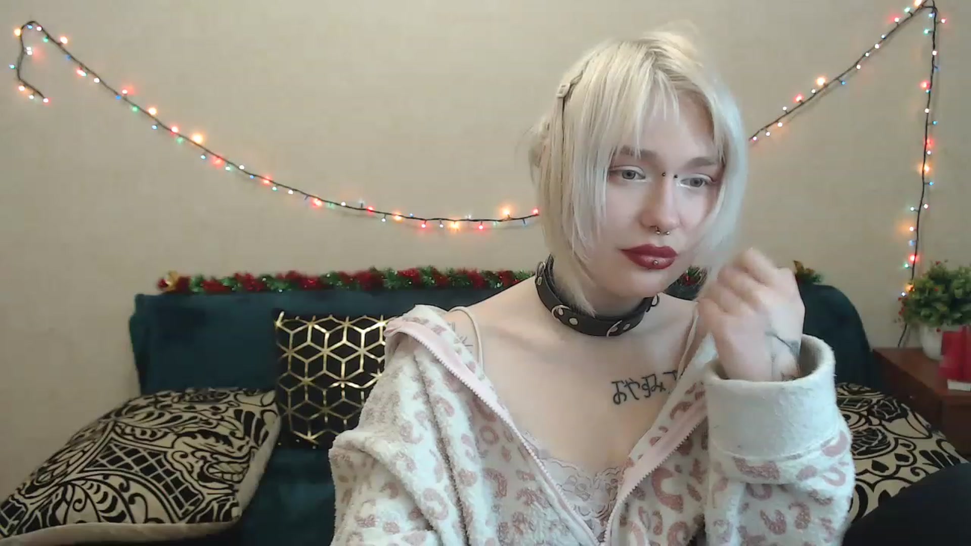 Gallery image thumbnail from Killinna's myfreecams stream on, 01/08/2023, 15:38 image 13 of 20