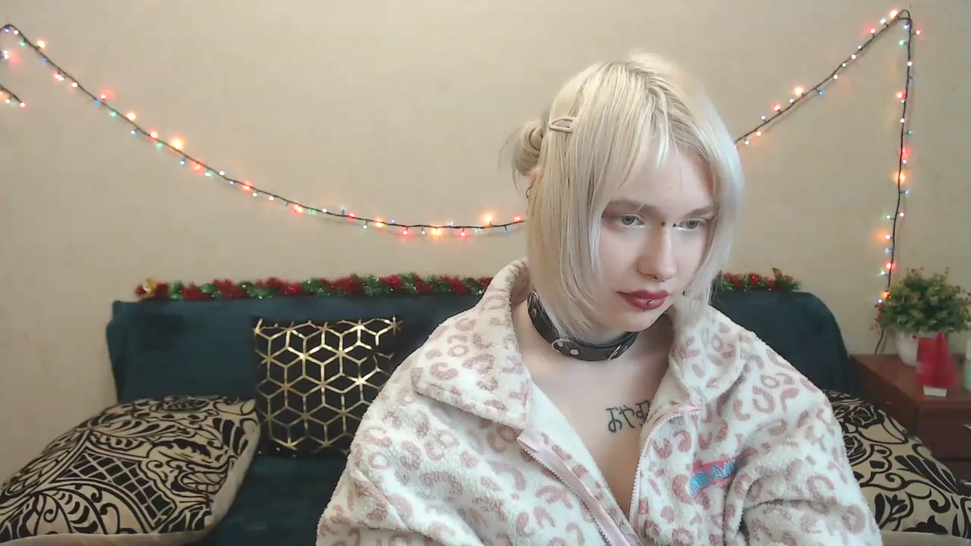 Gallery image thumbnail from Killinna's myfreecams stream on, 01/08/2023, 18:10 image 14 of 20