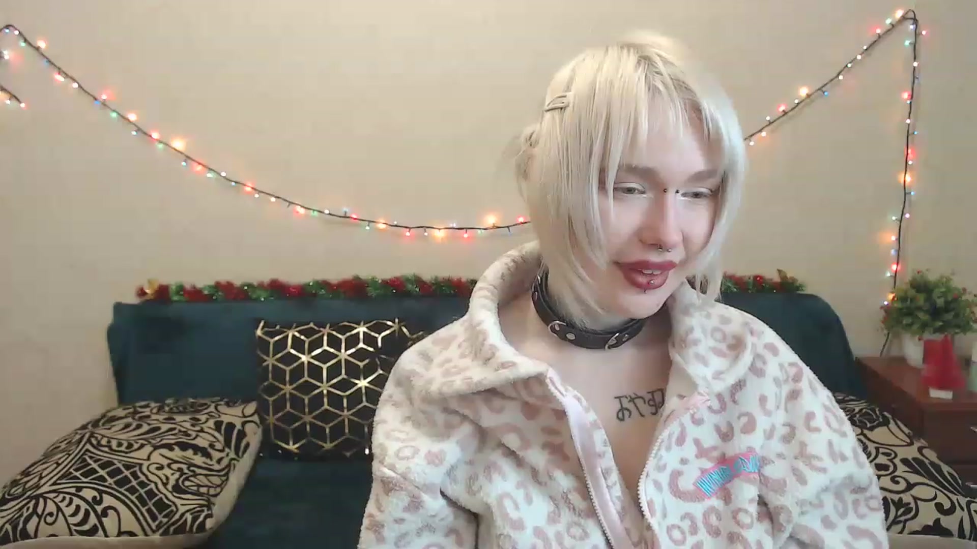 Gallery image thumbnail from Killinna's myfreecams stream on, 01/08/2023, 18:10 image 6 of 20