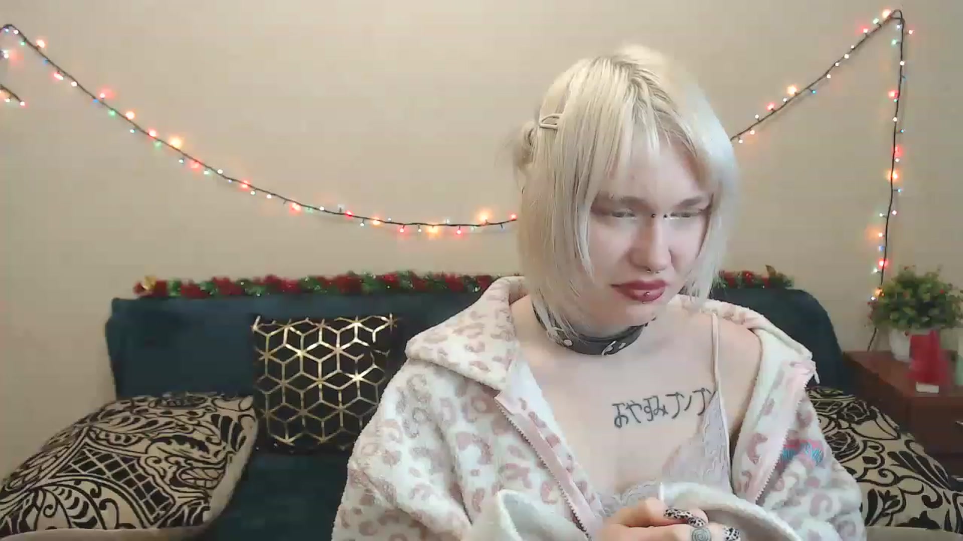 Gallery image thumbnail from Killinna's myfreecams stream on, 01/08/2023, 18:10 image 15 of 20