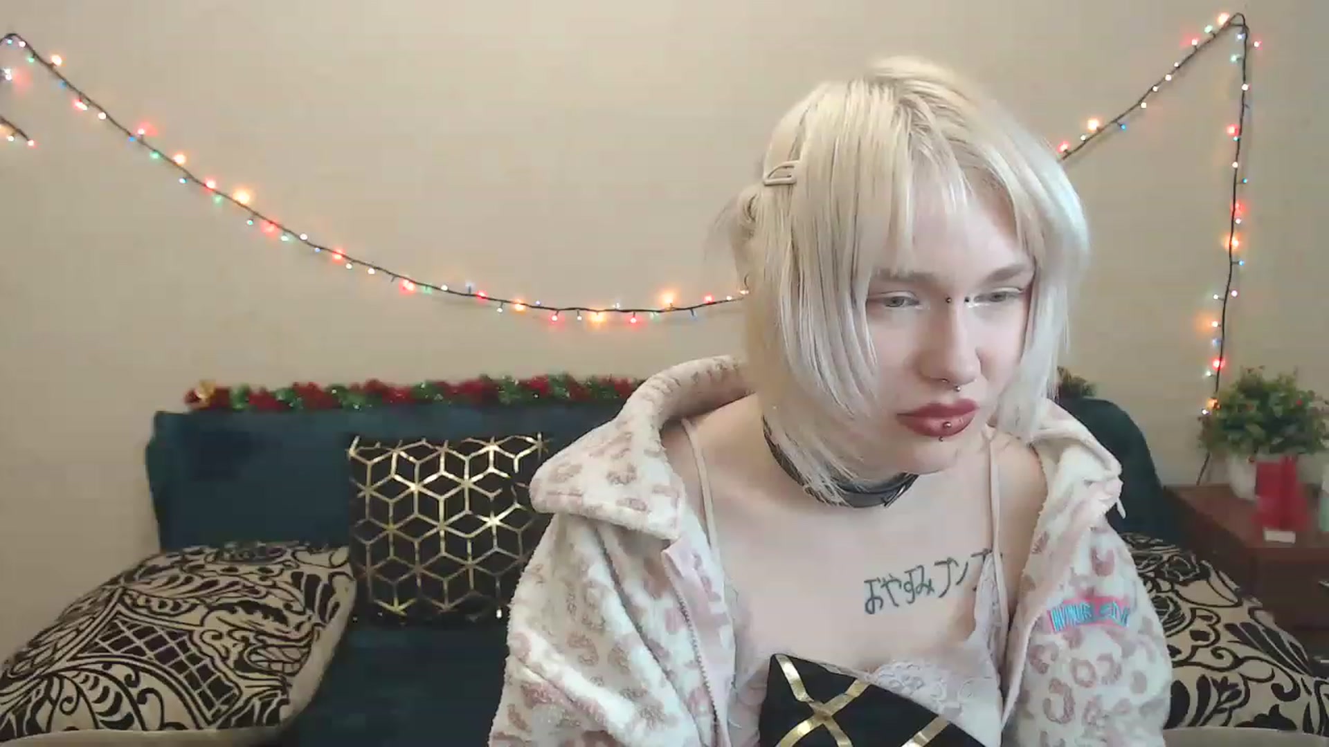 Gallery image thumbnail from Killinna's myfreecams stream on, 01/08/2023, 18:10 image 9 of 20