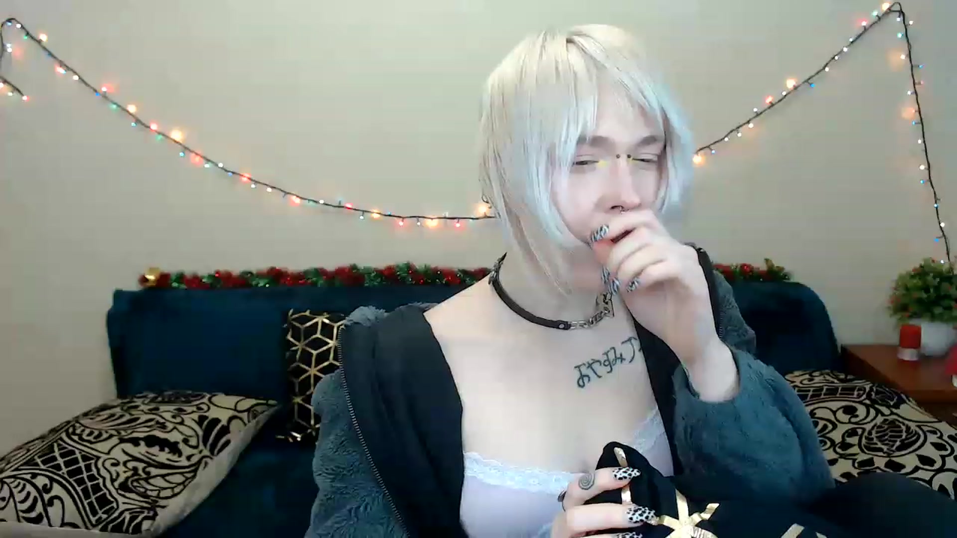 Gallery image thumbnail from Killinna's myfreecams stream on, 01/12/2023, 18:16 image 10 of 20