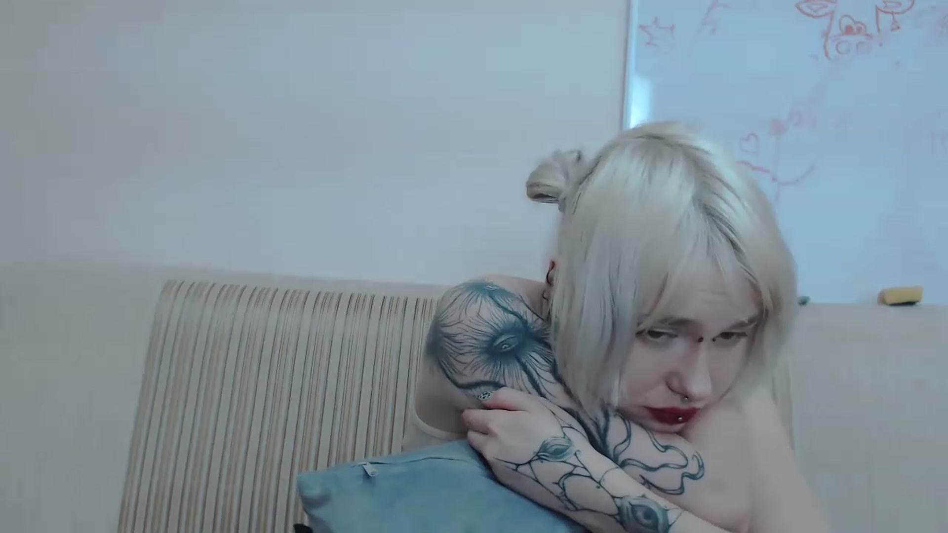 Gallery image thumbnail from Killinna's myfreecams stream on, 01/13/2023, 16:39 image 10 of 20