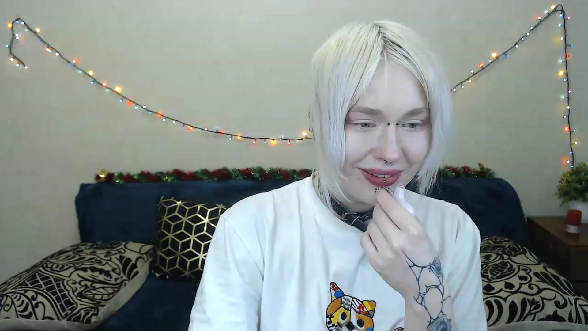 Gallery image thumbnail from Killinna's myfreecams stream on, 01/15/2023, 16:18 image 5 of 20