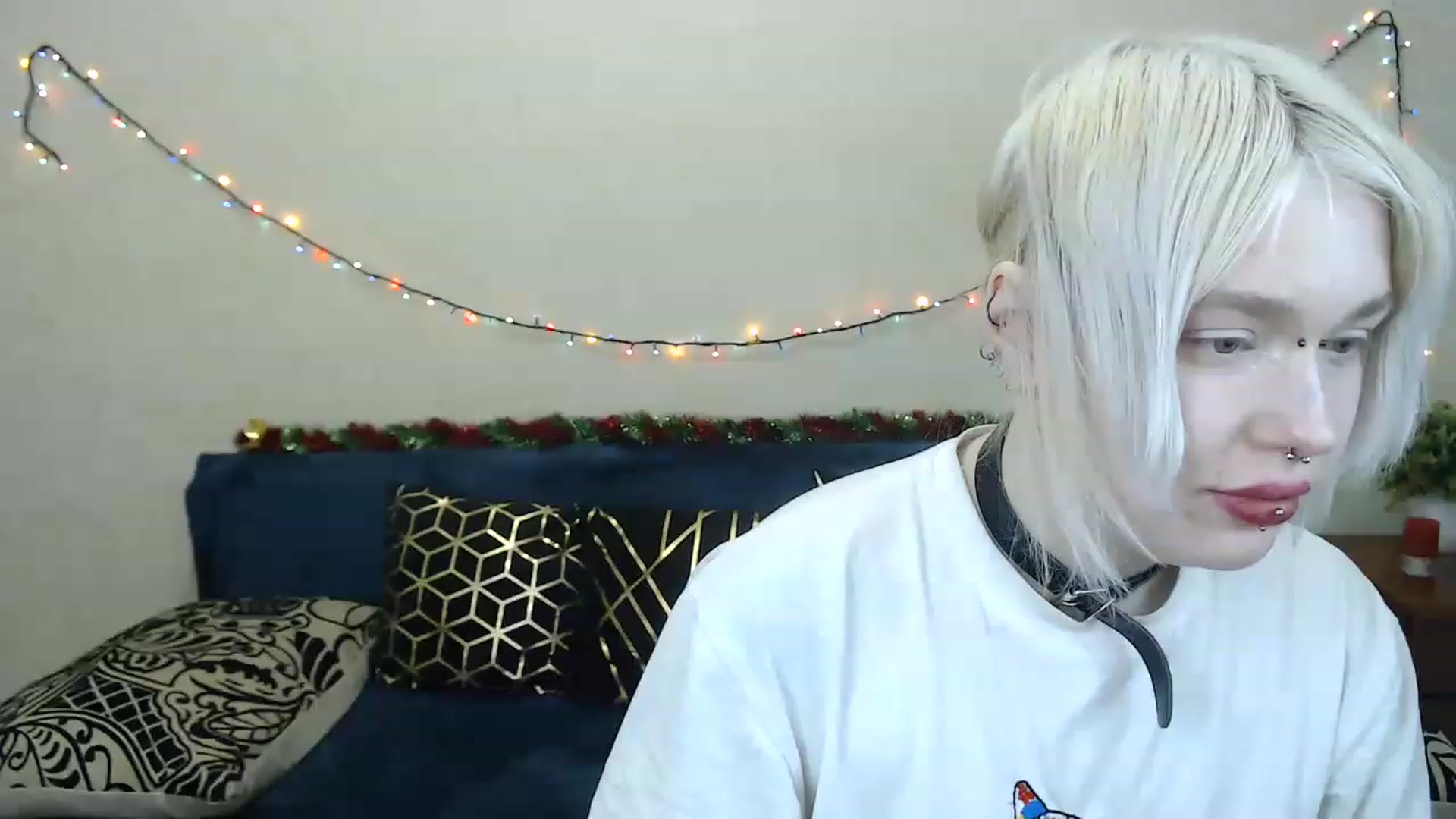 Gallery image thumbnail from Killinna's myfreecams stream on, 01/15/2023, 16:18 image 16 of 20