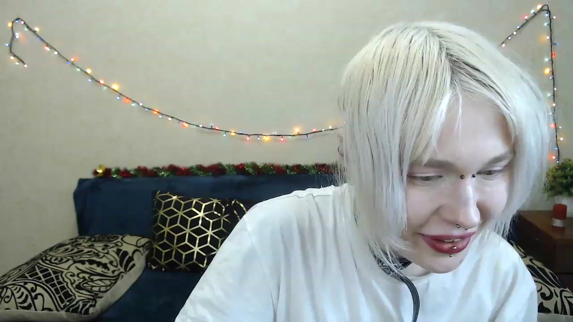 Gallery image thumbnail from Killinna's myfreecams stream on, 01/15/2023, 16:18 image 2 of 20