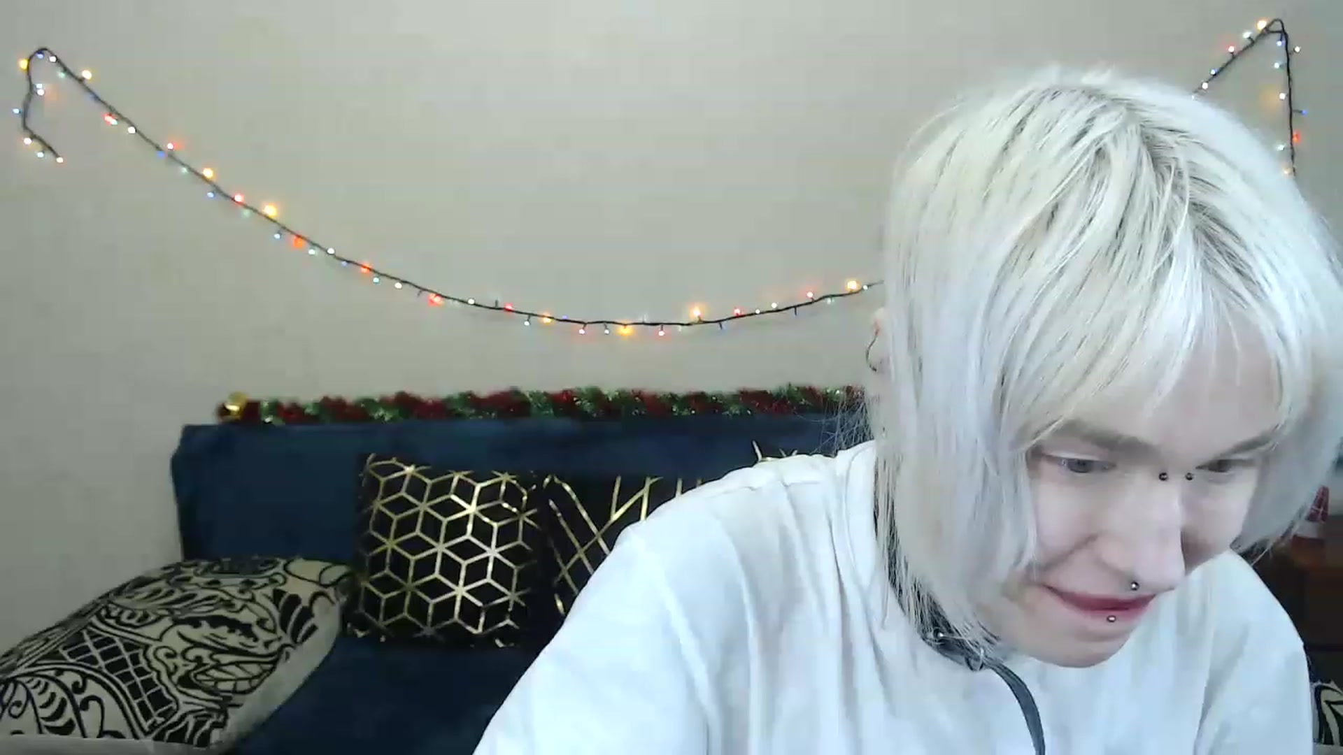 Gallery image thumbnail from Killinna's myfreecams stream on, 01/15/2023, 18:17 image 8 of 20