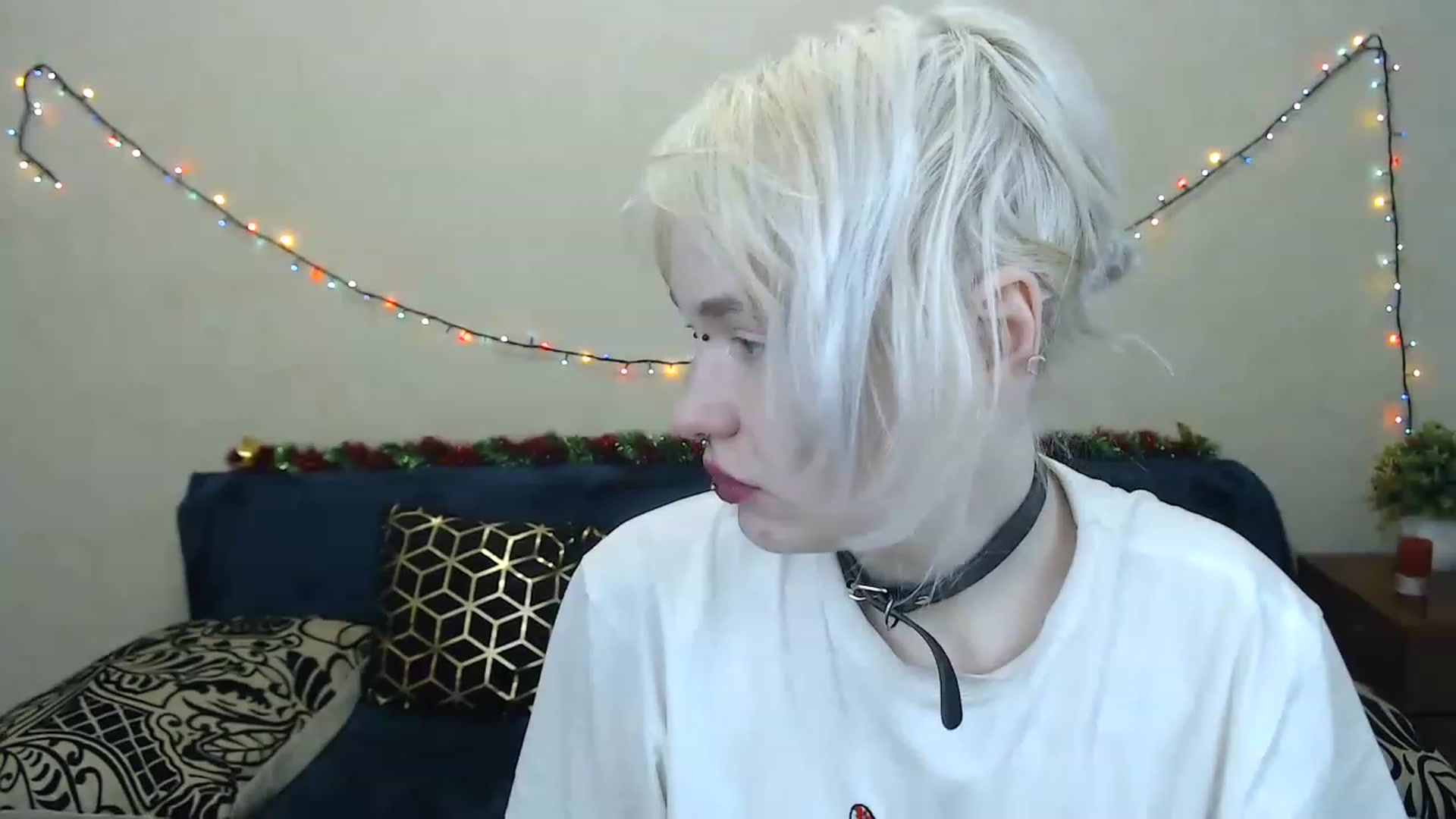 Gallery image thumbnail from Killinna's myfreecams stream on, 01/15/2023, 18:17 image 19 of 20