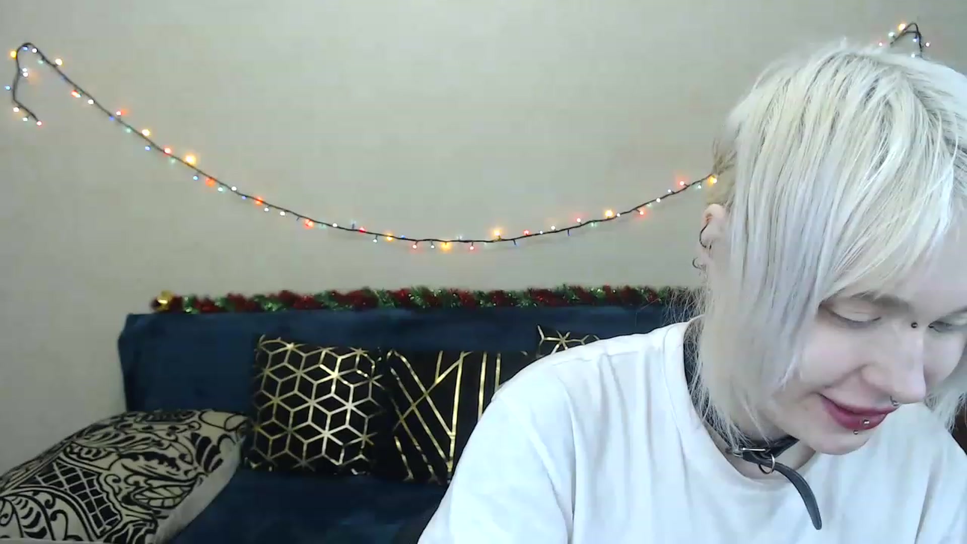 Gallery image thumbnail from Killinna's myfreecams stream on, 01/15/2023, 18:17 image 15 of 20