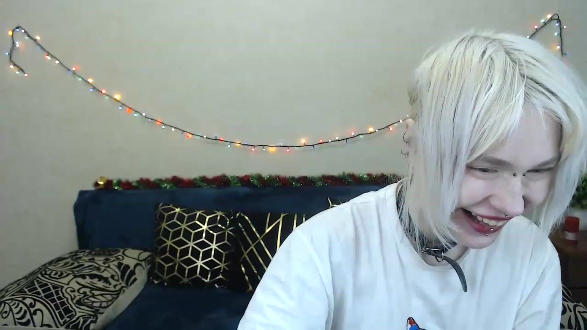 Gallery image thumbnail from Killinna's myfreecams stream on, 01/15/2023, 18:17 image 16 of 20
