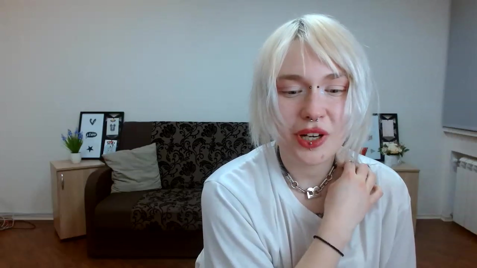 Gallery image thumbnail from Killinna's myfreecams stream on, 01/18/2023, 17:30 image 15 of 20