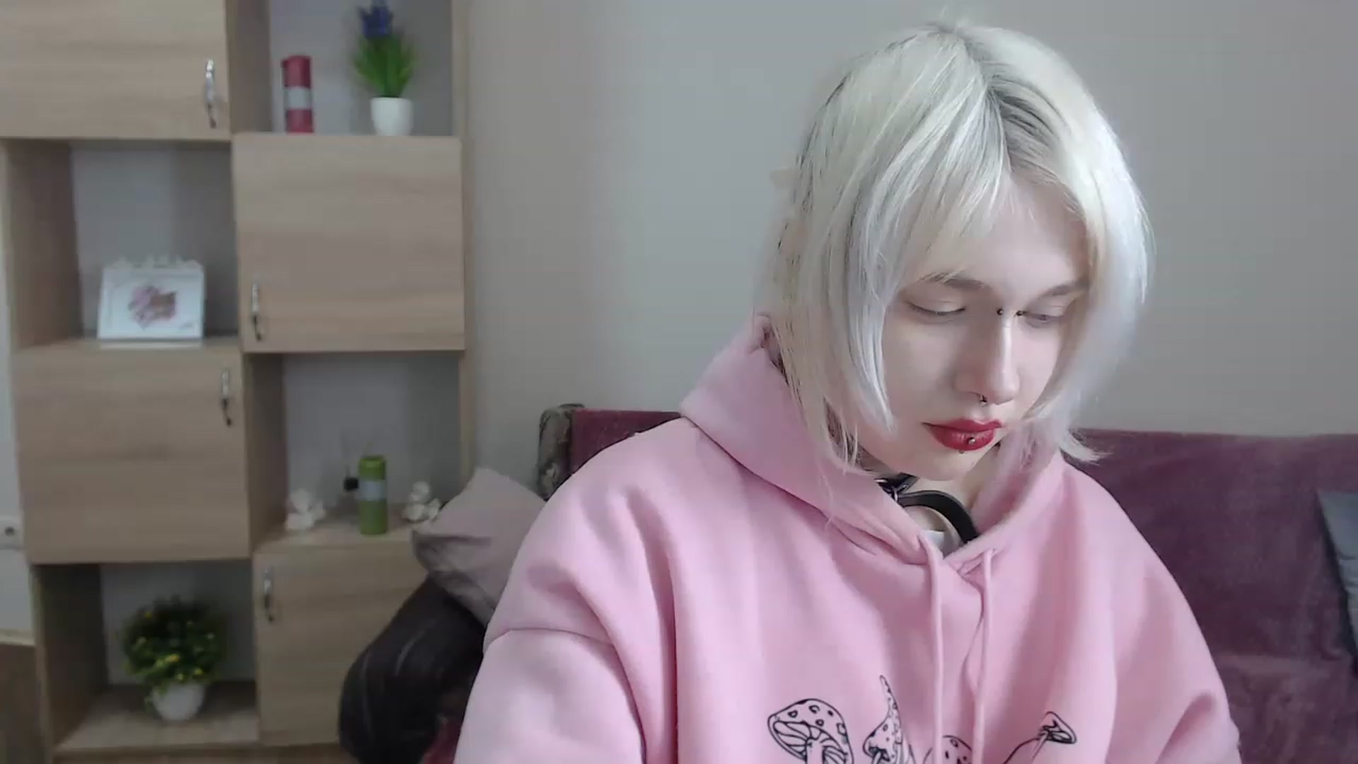 Gallery image thumbnail from Killinna's myfreecams stream on, 01/20/2023, 14:35 image 16 of 20