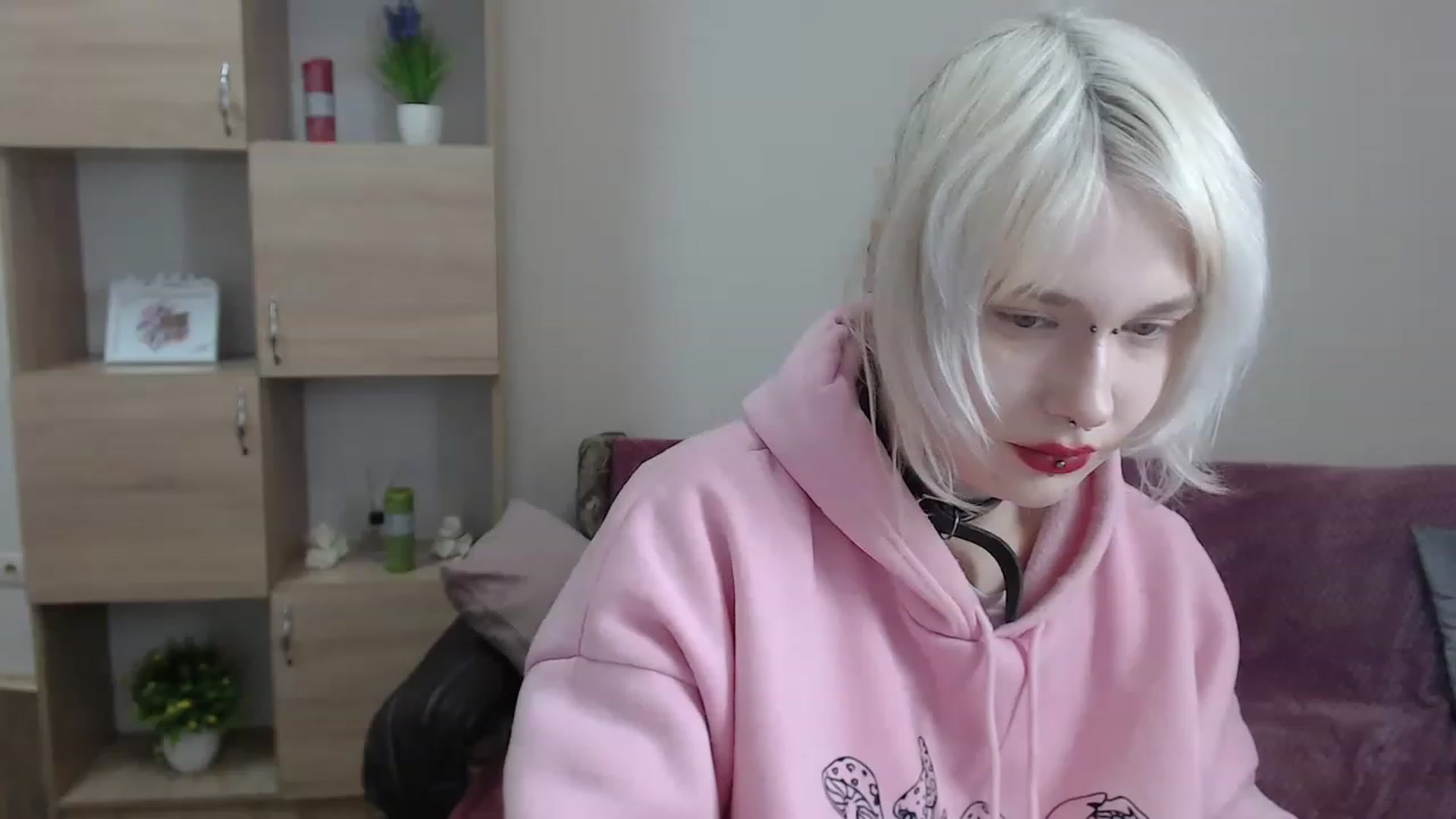Gallery image thumbnail from Killinna's myfreecams stream on, 01/20/2023, 14:35 image 4 of 20