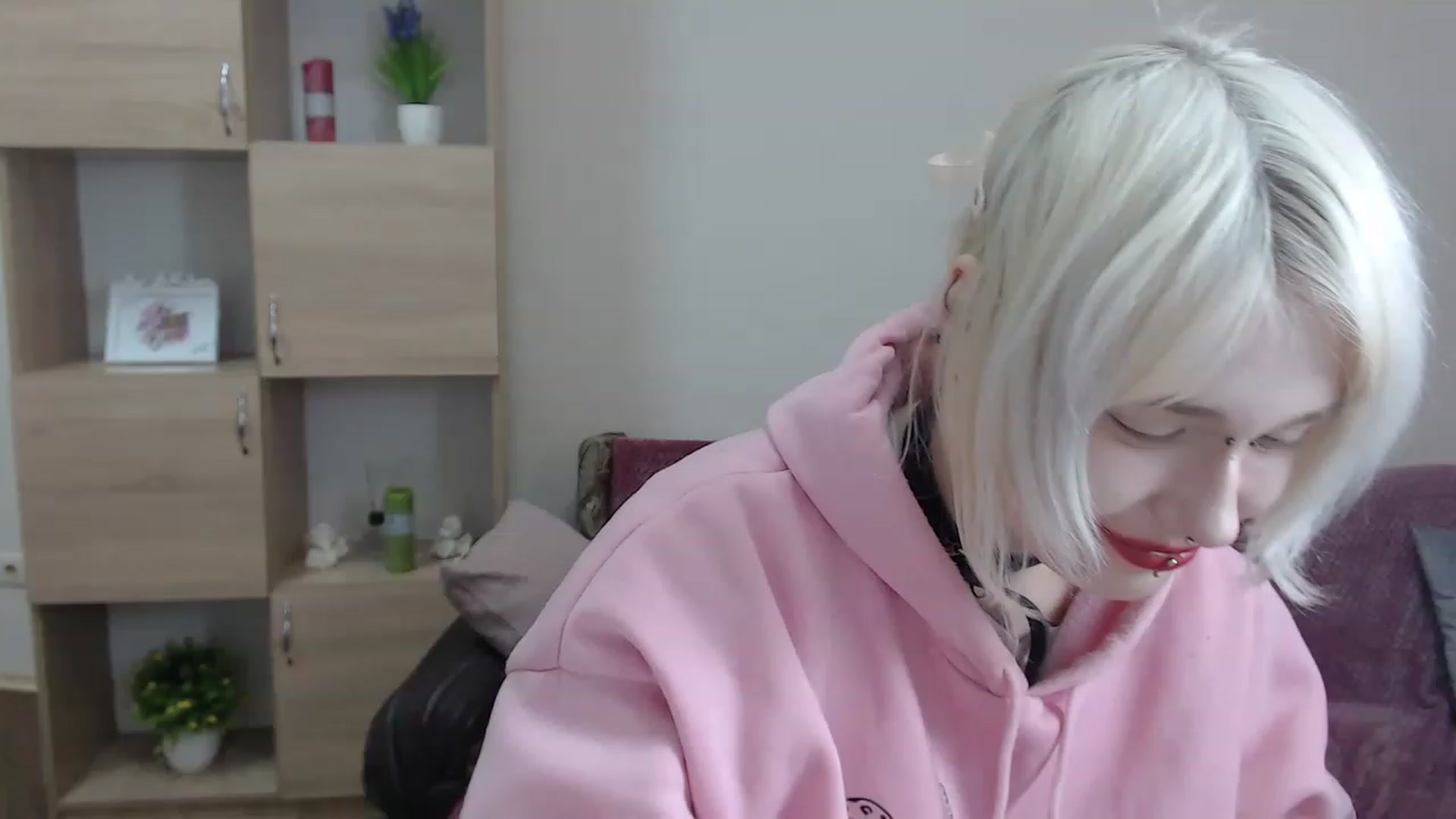Gallery image thumbnail from Killinna's myfreecams stream on, 01/20/2023, 14:35 image 6 of 20