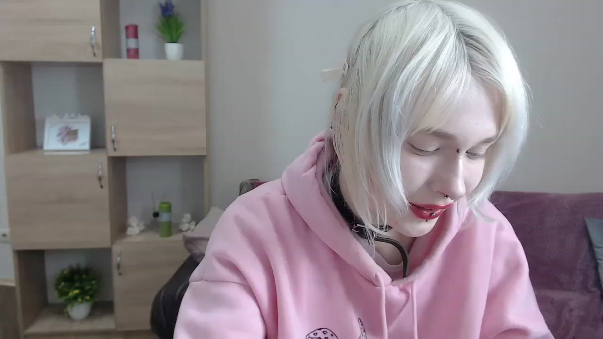 Gallery image thumbnail from Killinna's myfreecams stream on, 01/20/2023, 14:35 image 8 of 20
