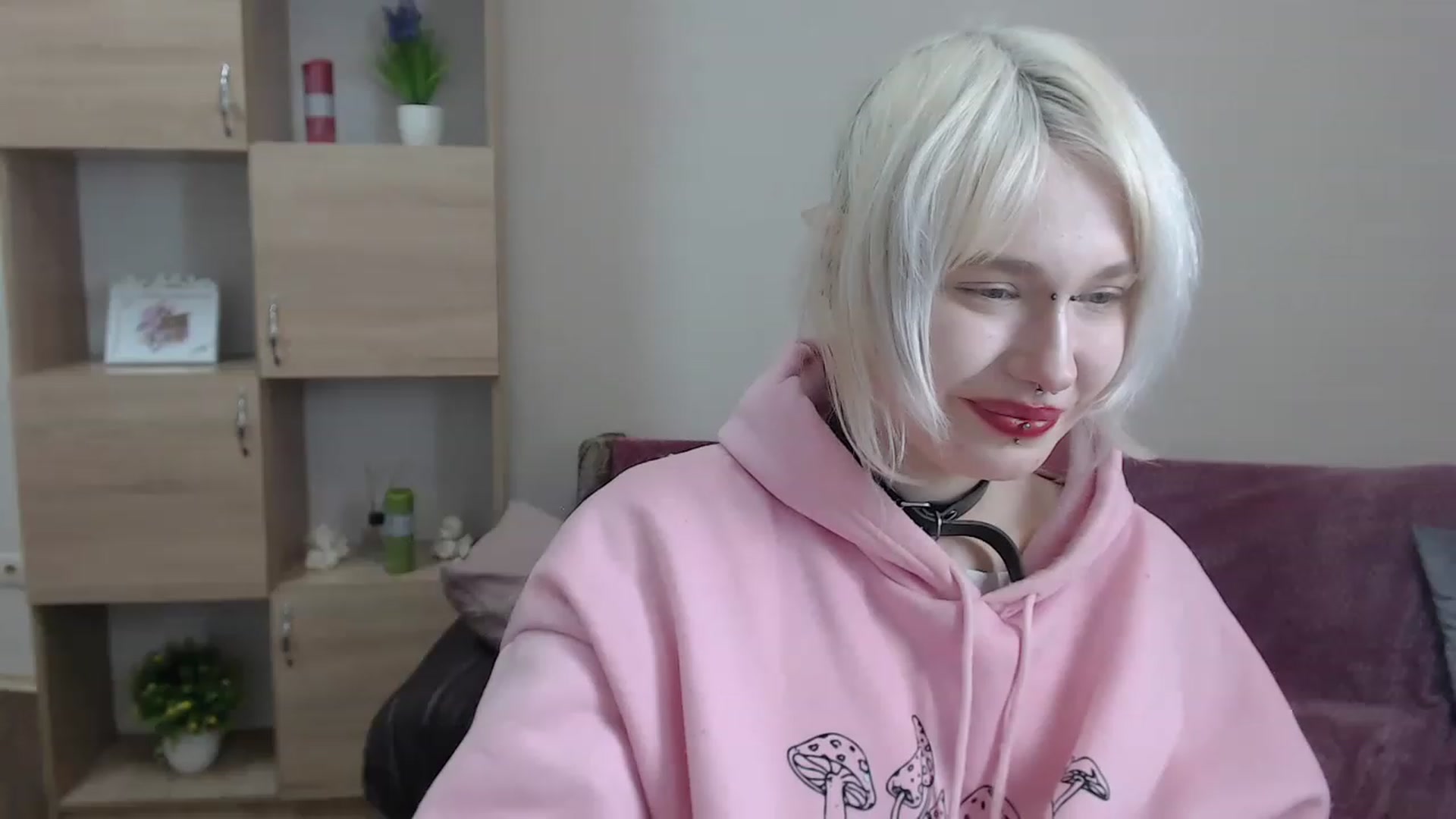 Gallery image thumbnail from Killinna's myfreecams stream on, 01/20/2023, 14:35 image 15 of 20