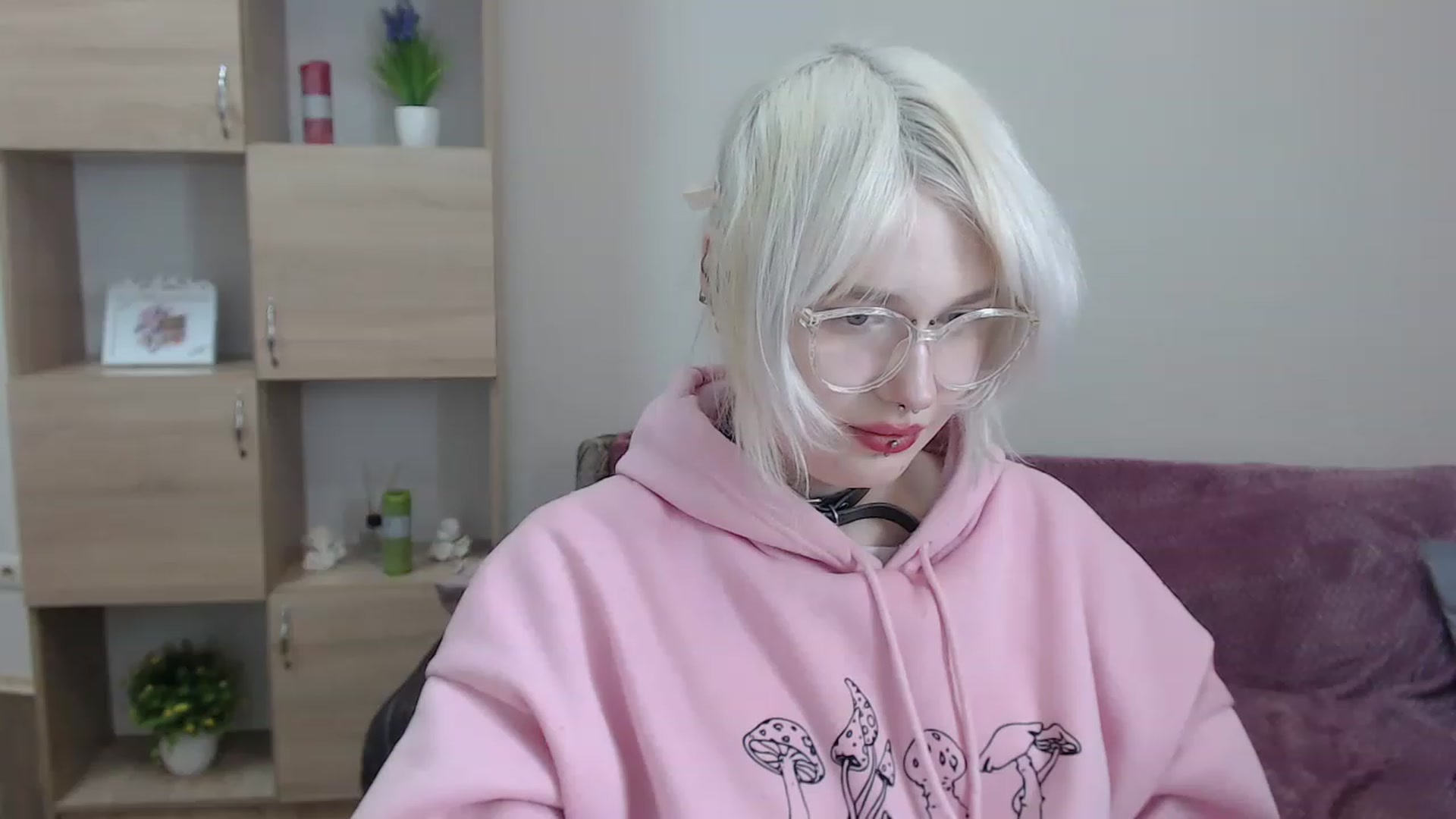 Gallery image thumbnail from Killinna's myfreecams stream on, 01/20/2023, 15:19 image 9 of 20