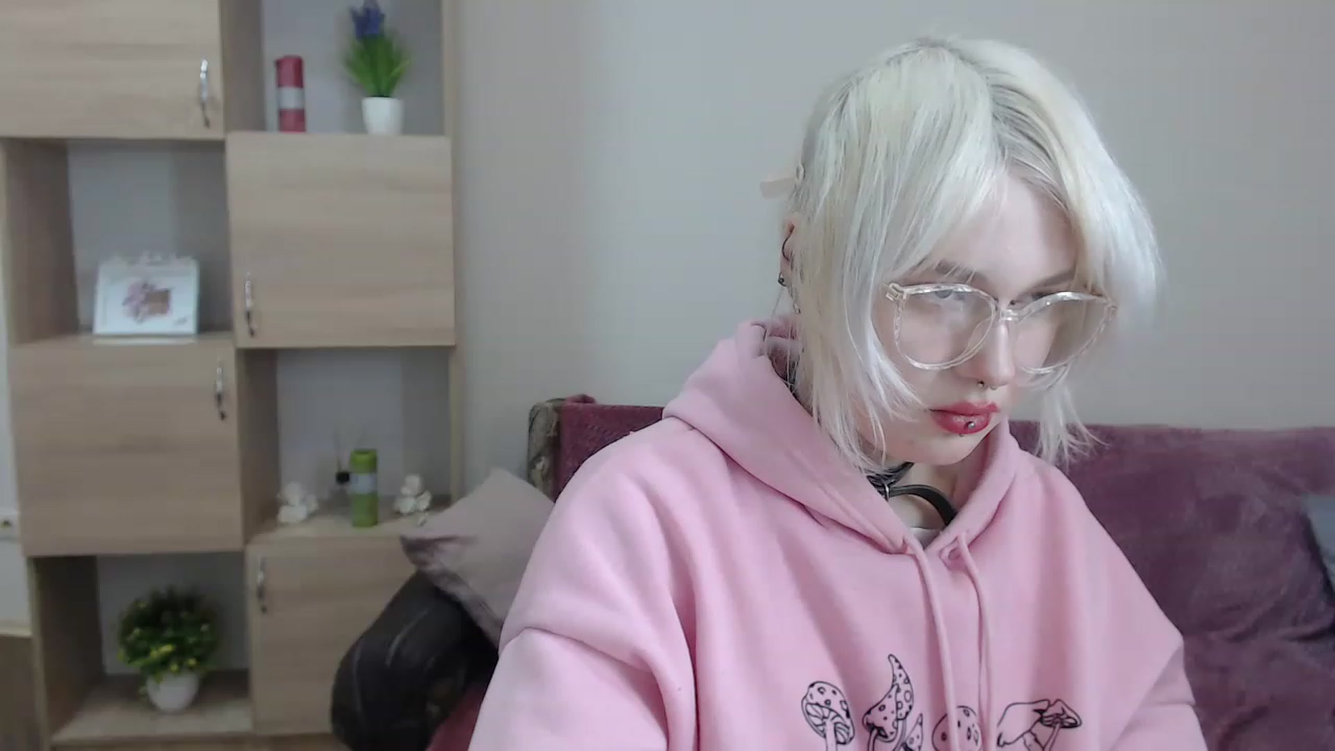 Gallery image thumbnail from Killinna's myfreecams stream on, 01/20/2023, 15:19 image 10 of 20