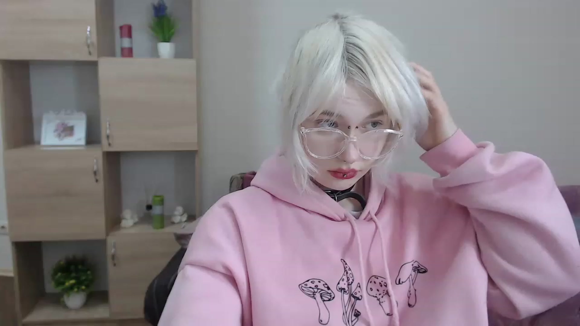 Gallery image thumbnail from Killinna's myfreecams stream on, 01/20/2023, 15:19 image 6 of 20