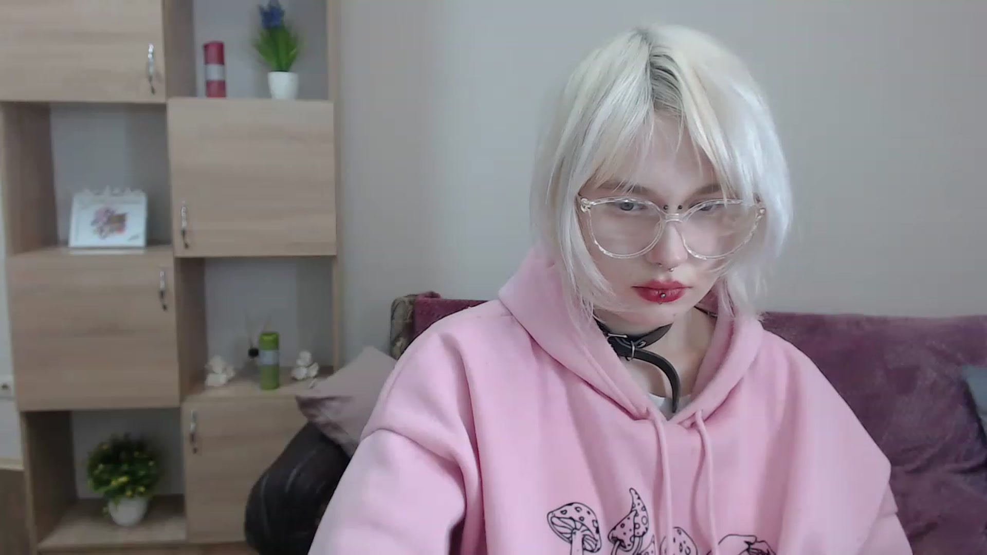 Gallery image thumbnail from Killinna's myfreecams stream on, 01/20/2023, 15:19 image 2 of 20
