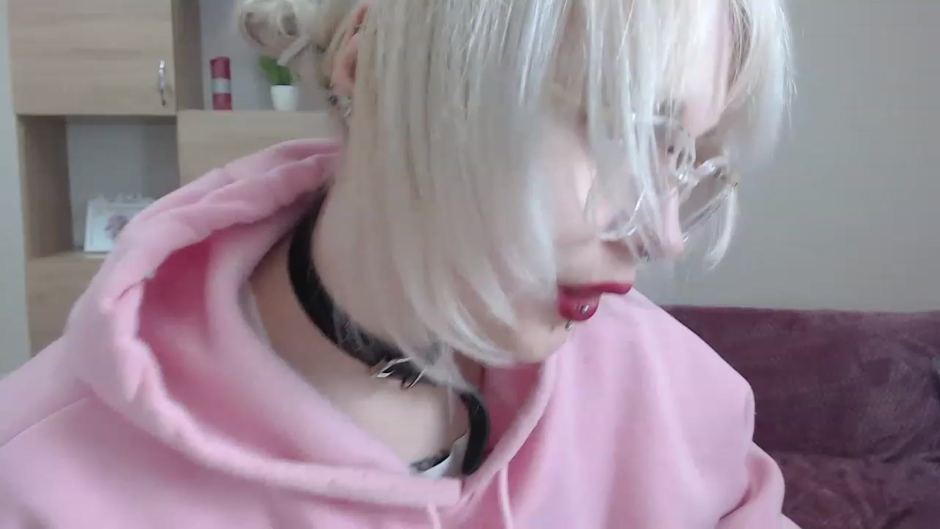 Gallery image thumbnail from Killinna's myfreecams stream on, 01/20/2023, 18:35 image 10 of 20