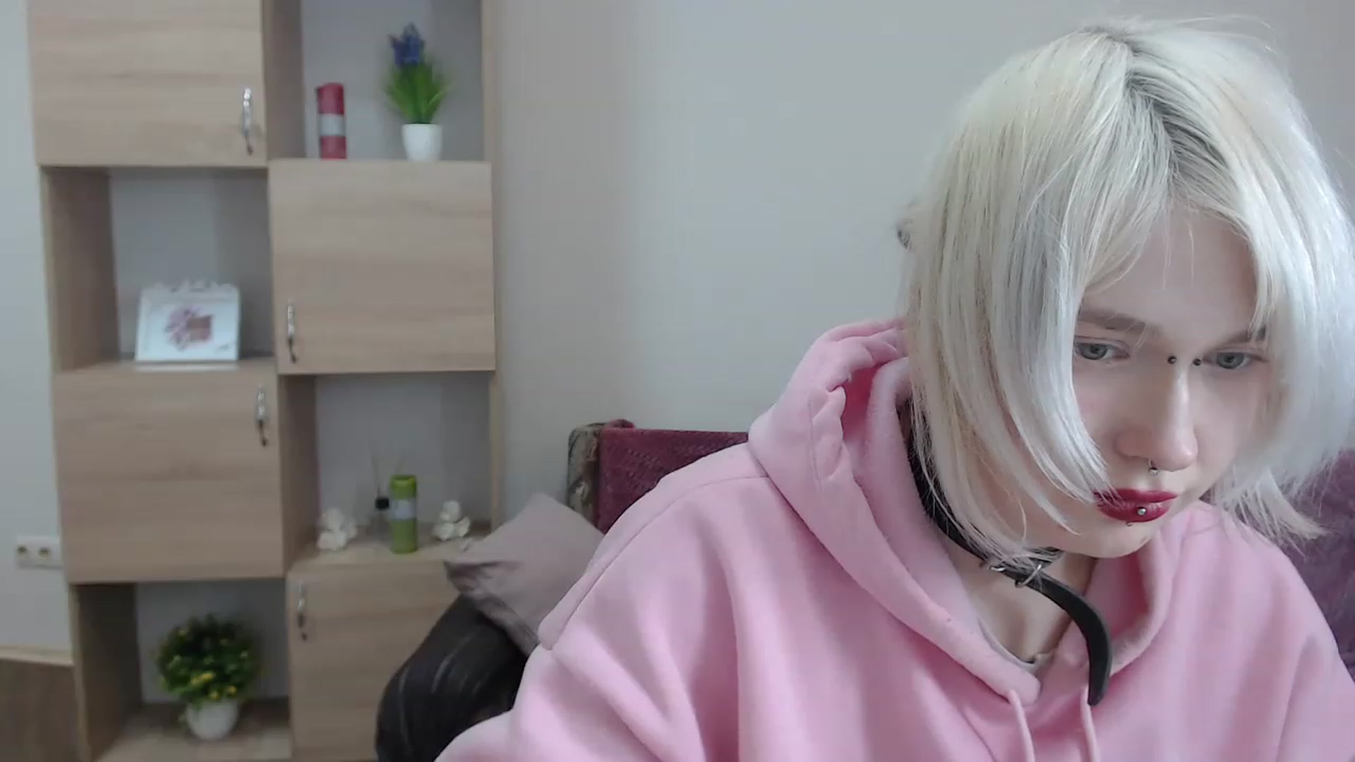 Gallery image thumbnail from Killinna's myfreecams stream on, 01/20/2023, 18:35 image 14 of 20