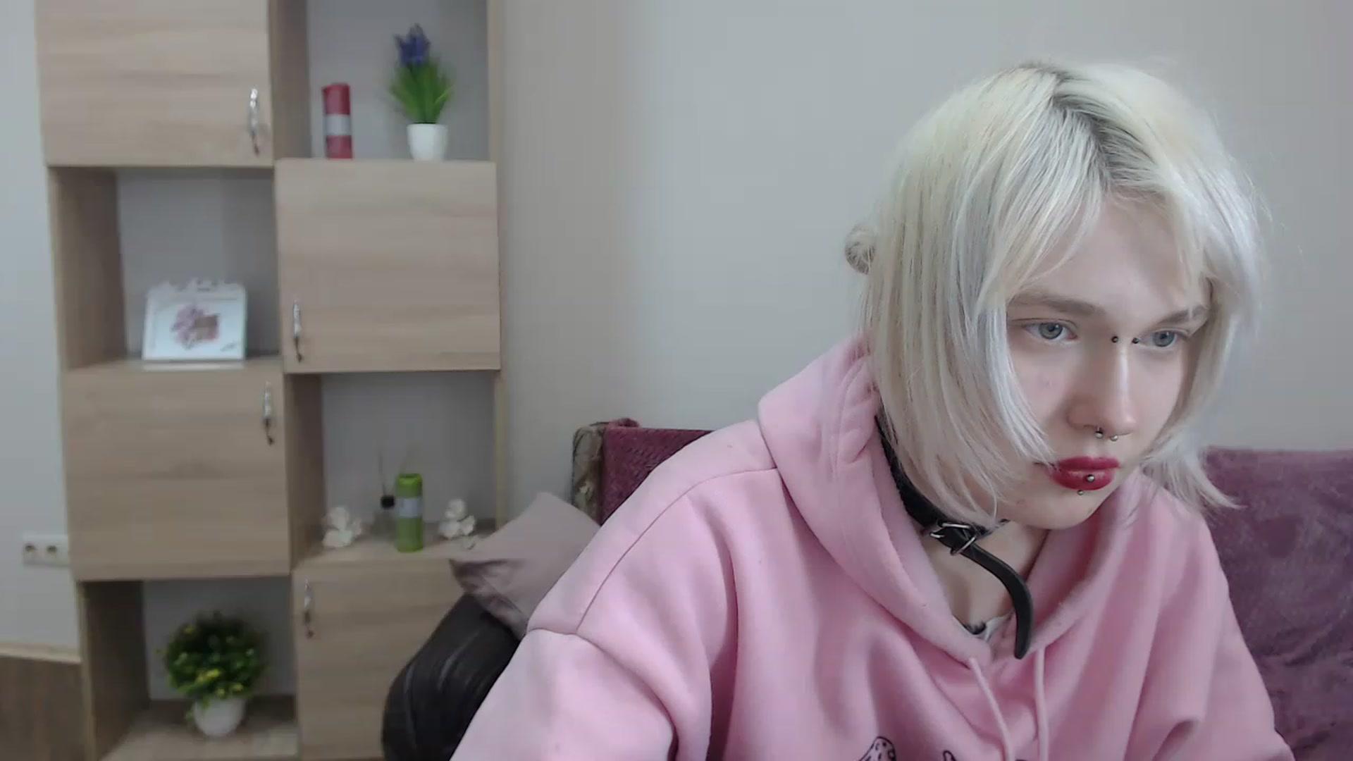 Gallery image thumbnail from Killinna's myfreecams stream on, 01/20/2023, 18:35 image 18 of 20