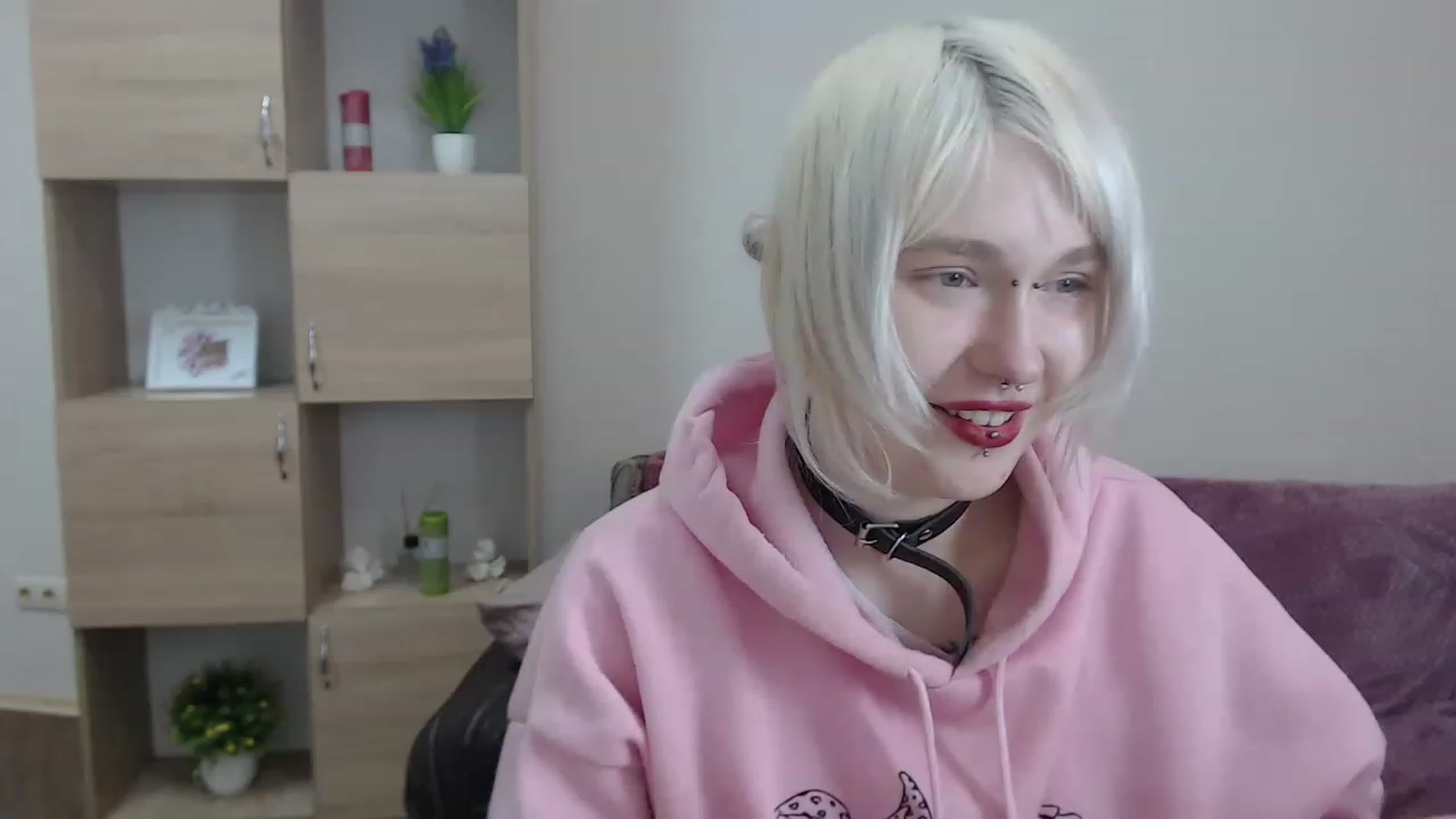 Gallery image thumbnail from Killinna's myfreecams stream on, 01/20/2023, 18:35 image 12 of 20