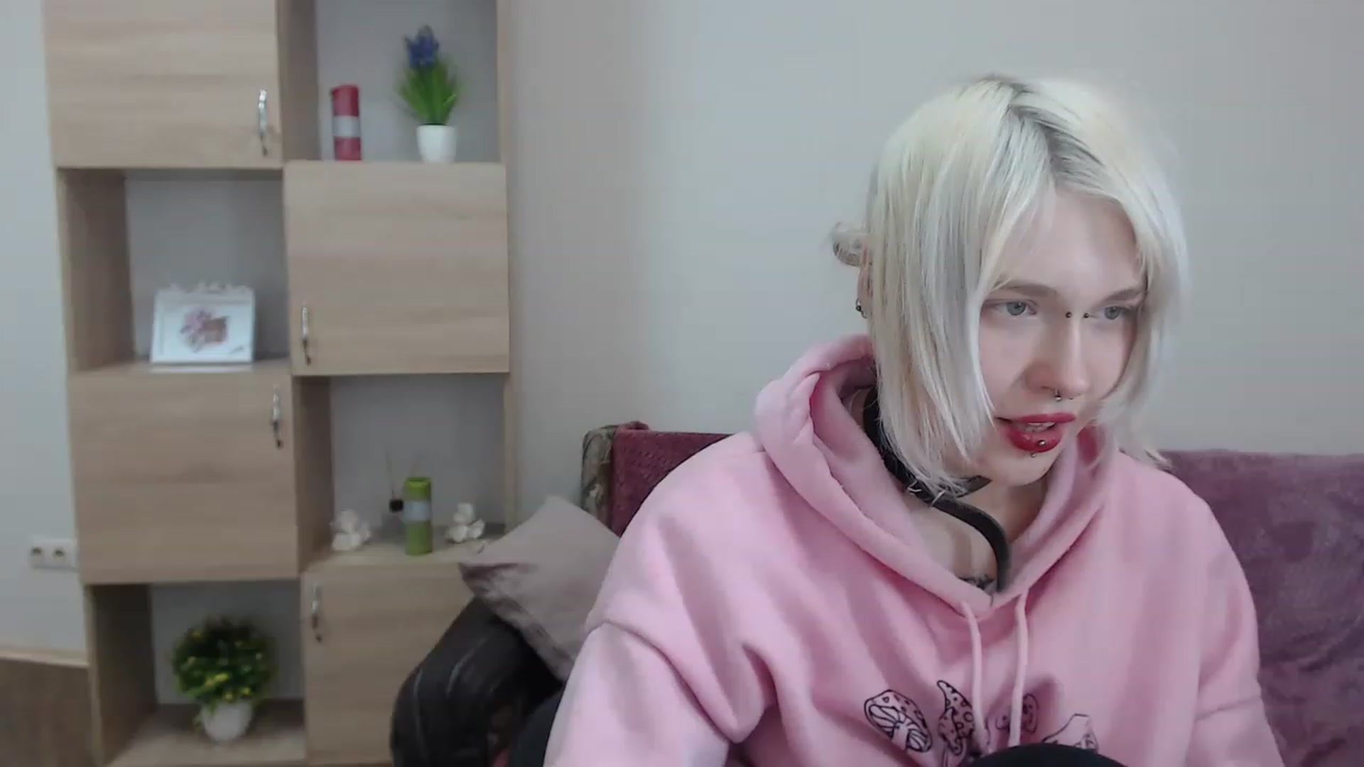 Gallery image thumbnail from Killinna's myfreecams stream on, 01/20/2023, 18:35 image 19 of 20