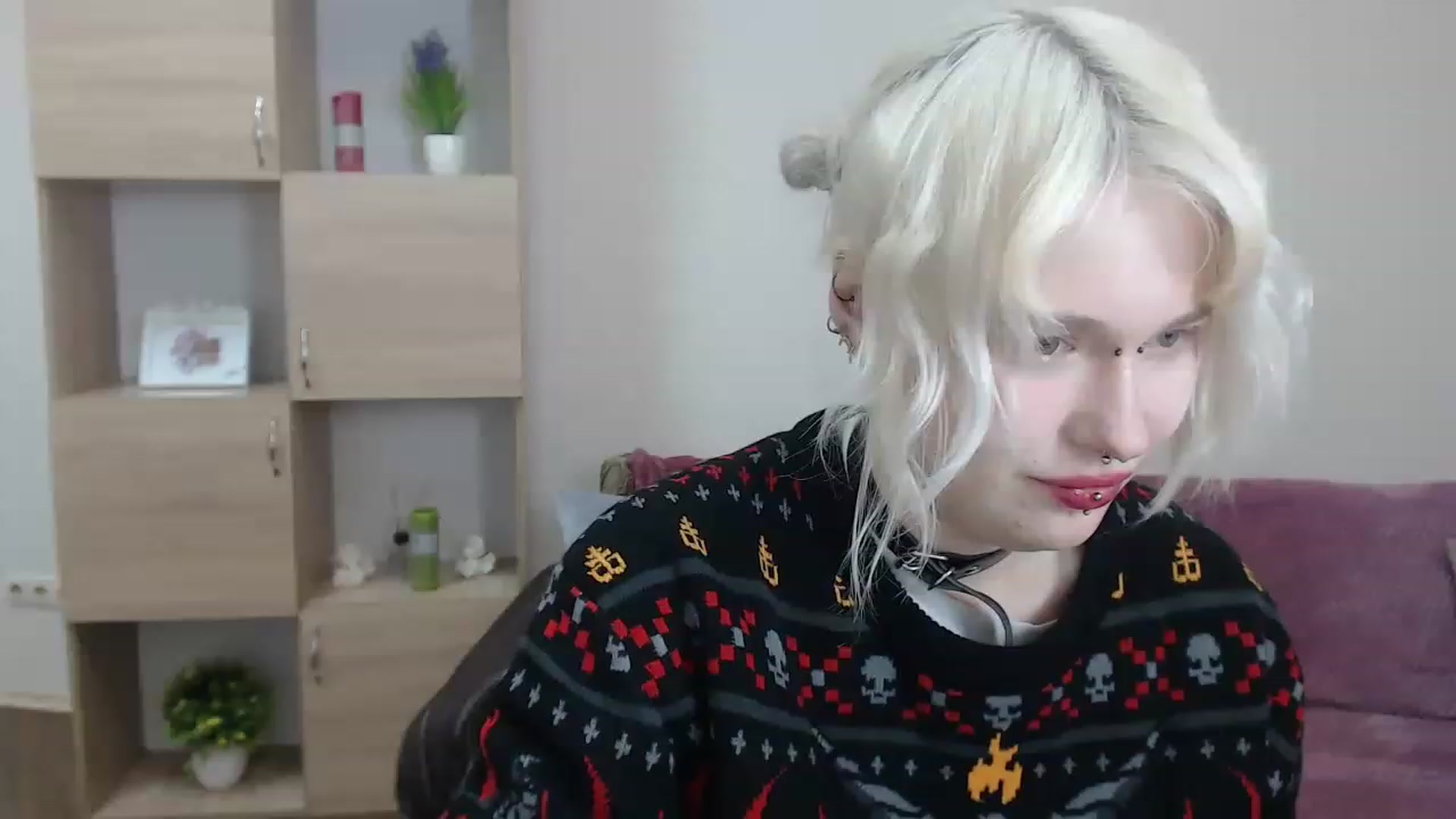 Gallery image thumbnail from Killinna's myfreecams stream on, 01/21/2023, 18:32 image 13 of 20