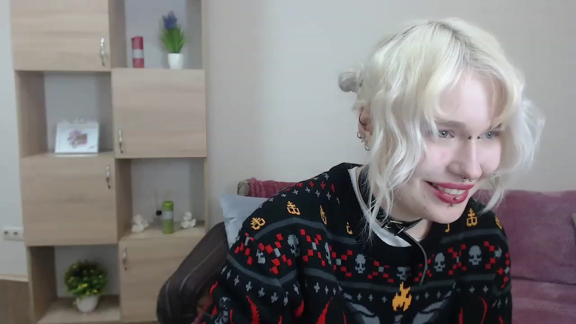 Gallery image thumbnail from Killinna's myfreecams stream on, 01/21/2023, 18:32 image 11 of 20
