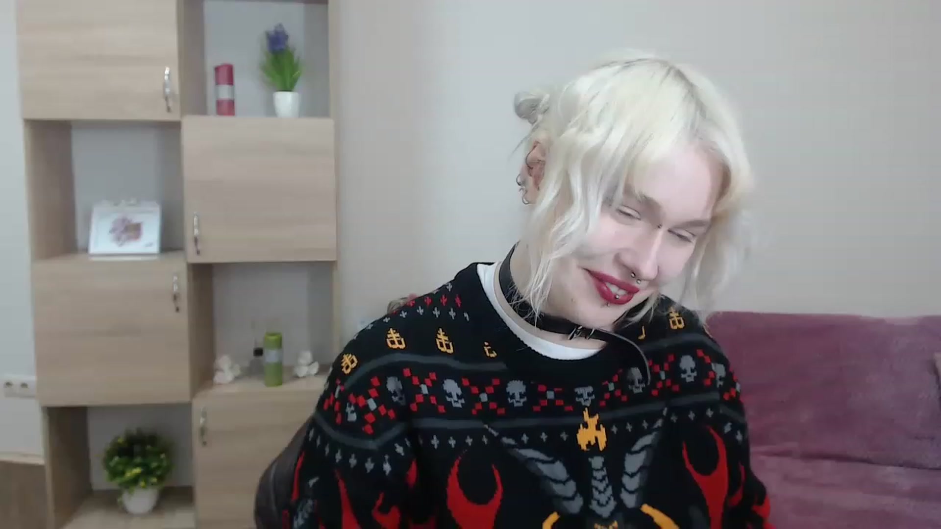 Gallery image thumbnail from Killinna's myfreecams stream on, 01/21/2023, 18:32 image 4 of 20