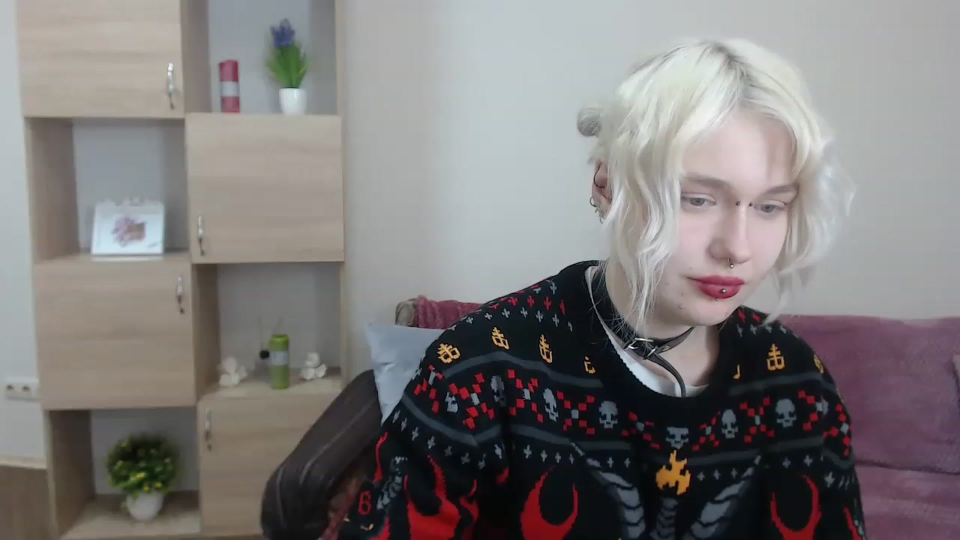 Gallery image thumbnail from Killinna's myfreecams stream on, 01/21/2023, 18:32 image 9 of 20