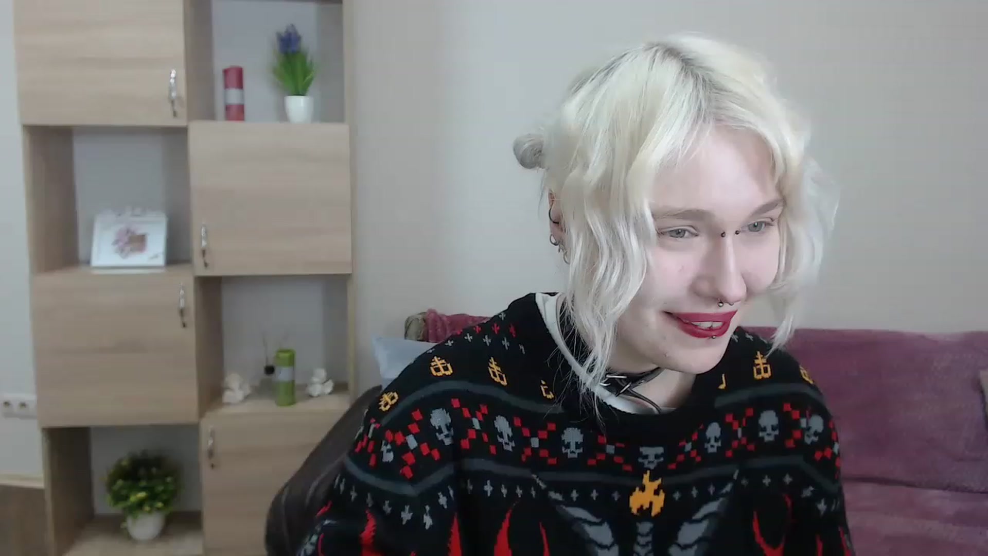 Gallery image thumbnail from Killinna's myfreecams stream on, 01/21/2023, 18:32 image 1 of 20