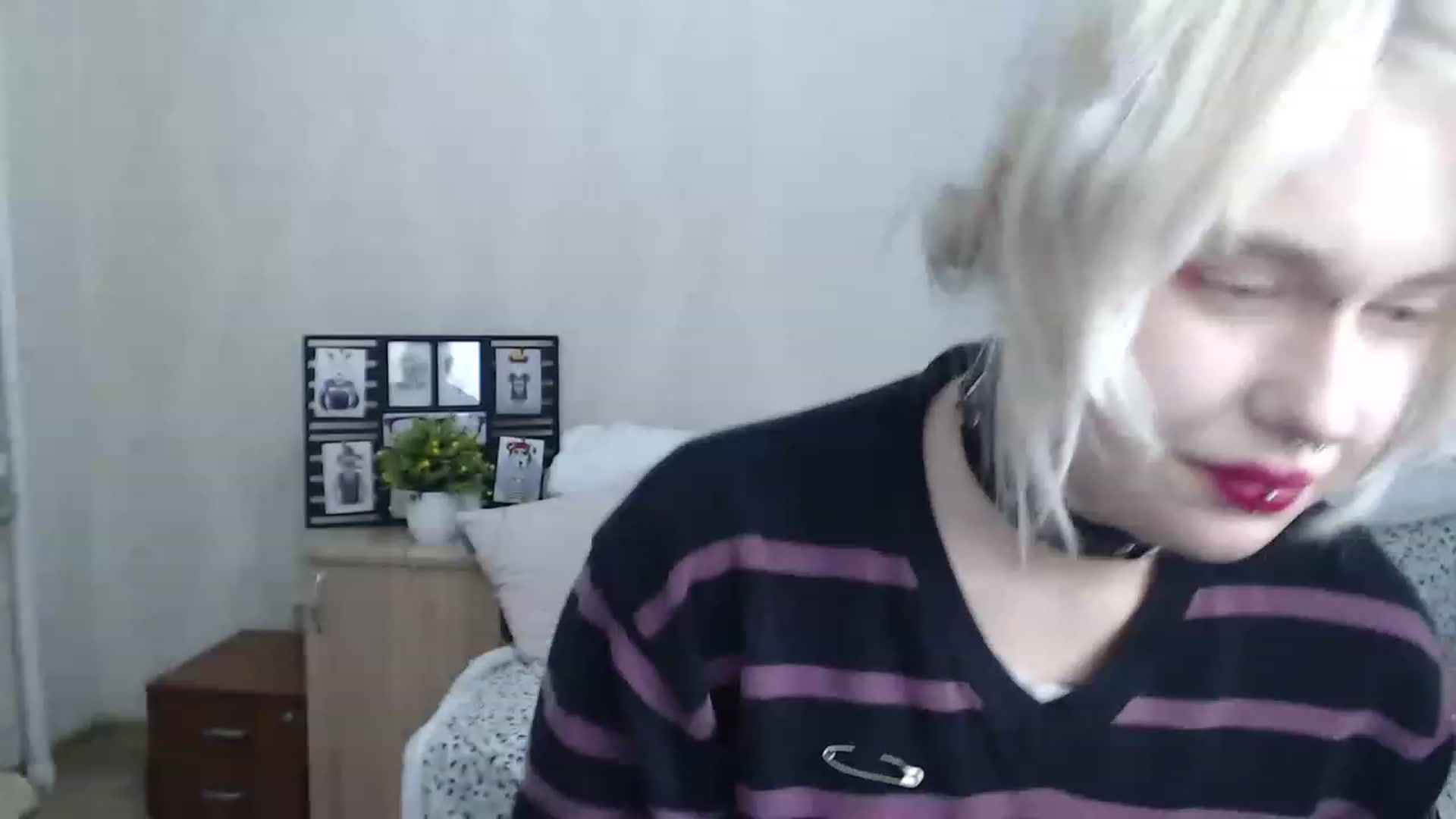 Gallery image thumbnail from Killinna's myfreecams stream on, 01/22/2023, 16:41 image 1 of 20