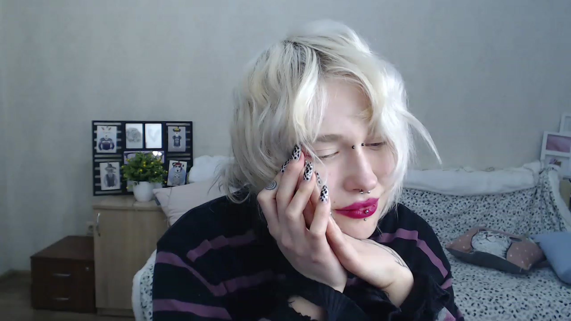 Gallery image thumbnail from Killinna's myfreecams stream on, 01/22/2023, 18:31 image 5 of 20