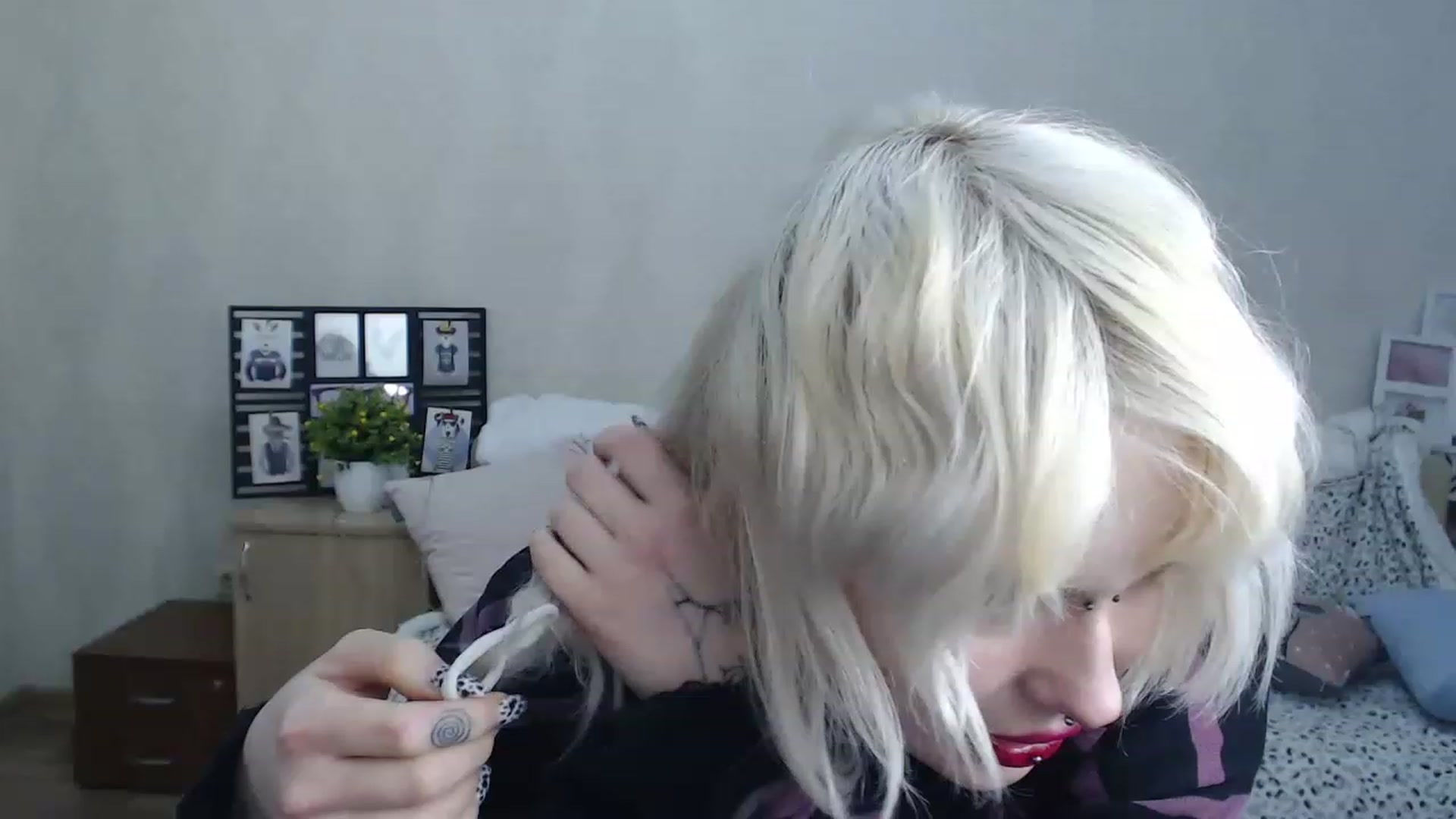 Gallery image thumbnail from Killinna's myfreecams stream on, 01/22/2023, 18:31 image 6 of 20