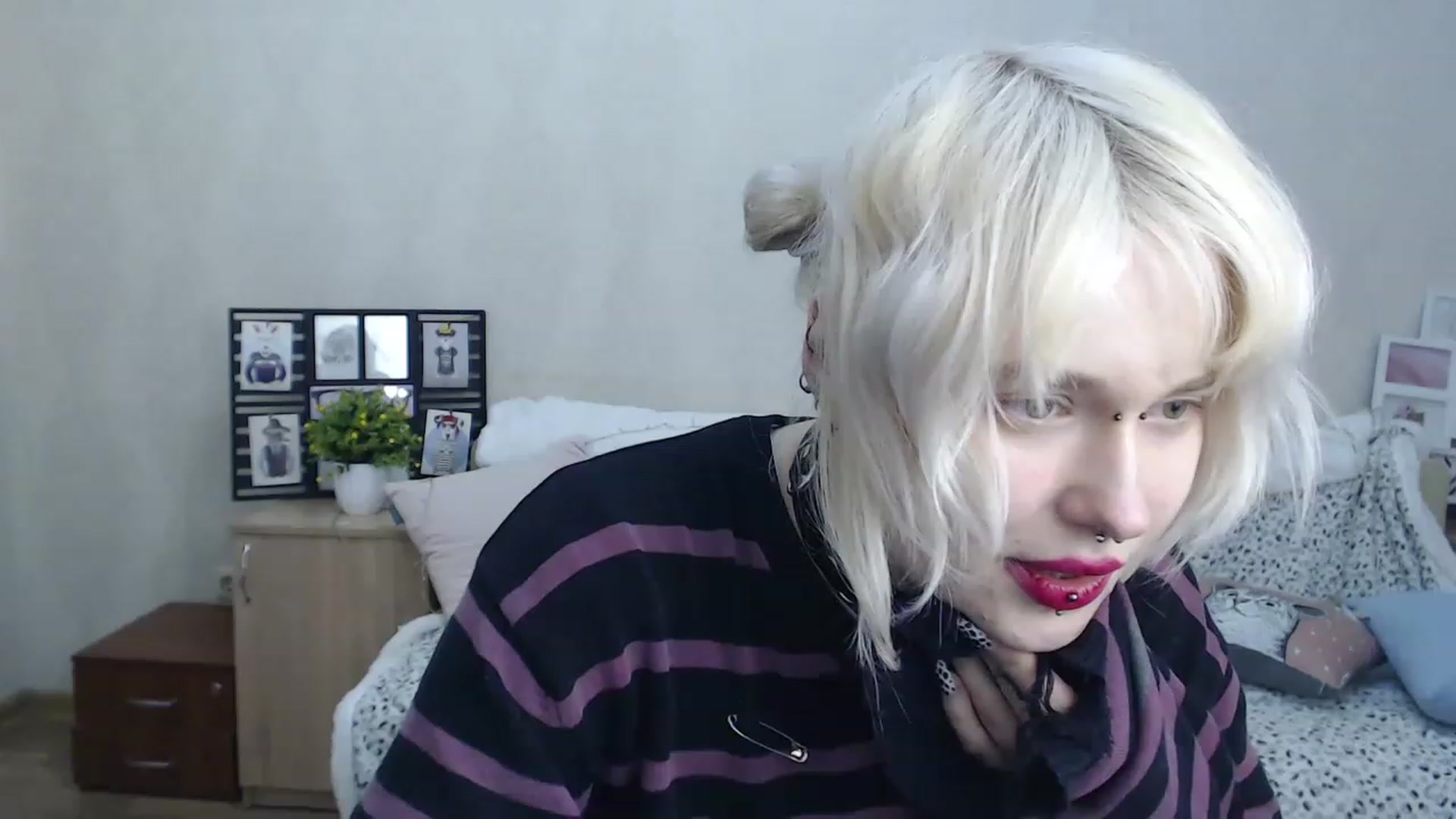 Gallery image thumbnail from Killinna's myfreecams stream on, 01/22/2023, 18:31 image 11 of 20