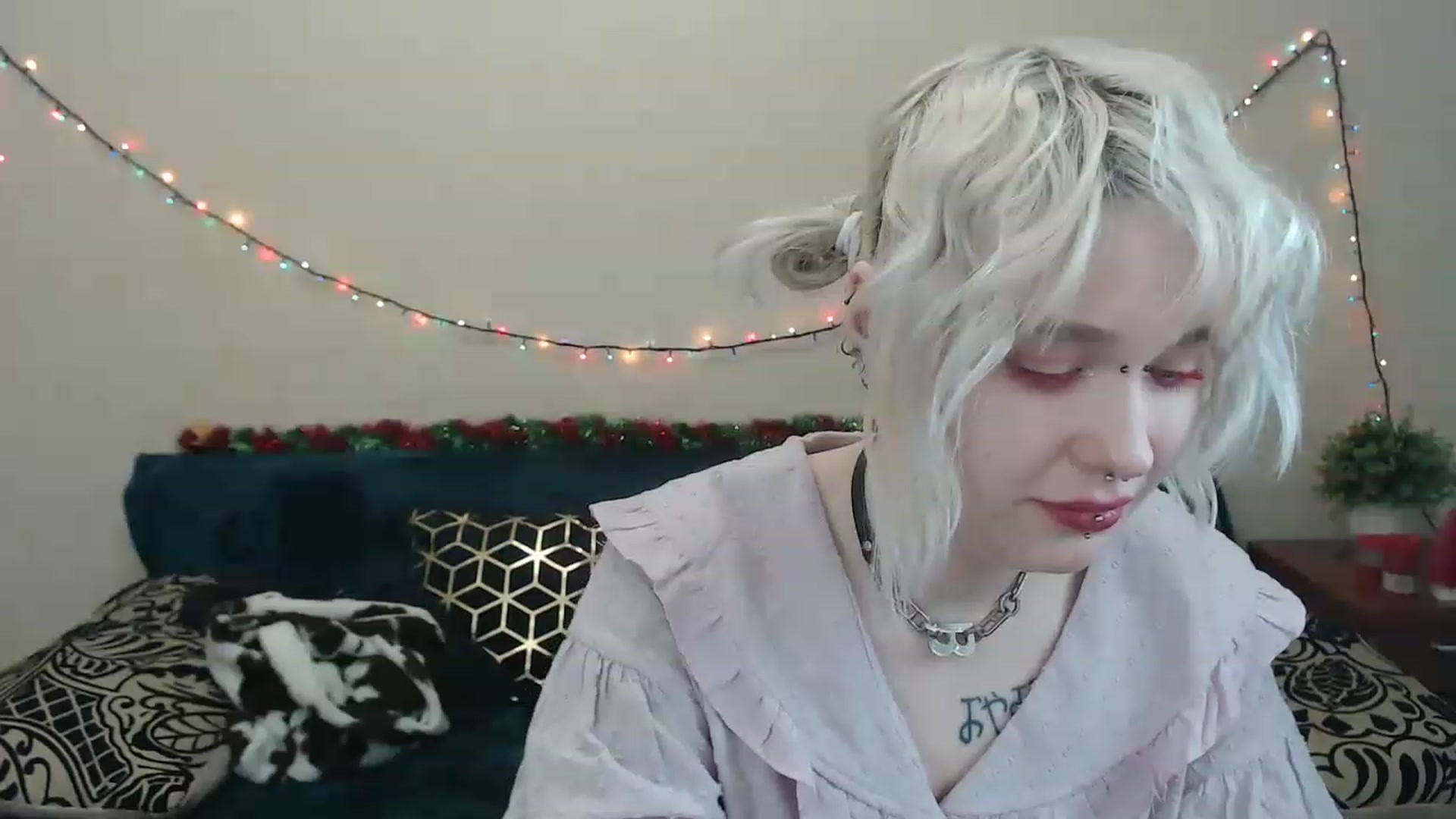 Gallery image thumbnail from Killinna's myfreecams stream on, 01/26/2023, 17:39 image 12 of 20