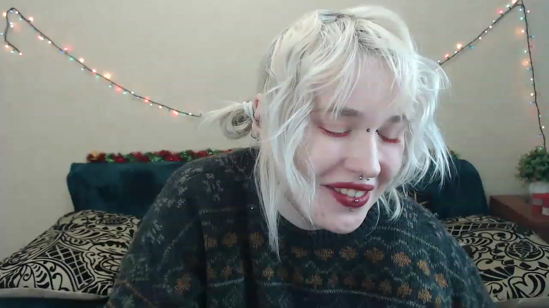 Gallery image thumbnail from Killinna's myfreecams stream on, 01/26/2023, 18:11 image 18 of 20