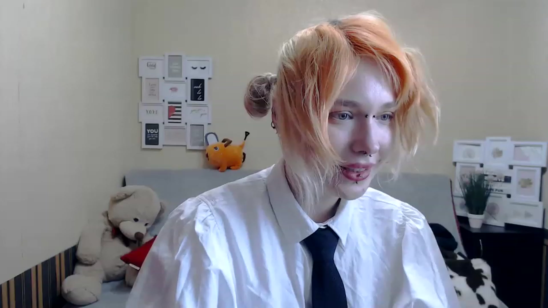 Gallery image thumbnail from Killinna's myfreecams stream on, 01/28/2023, 18:40 image 12 of 20