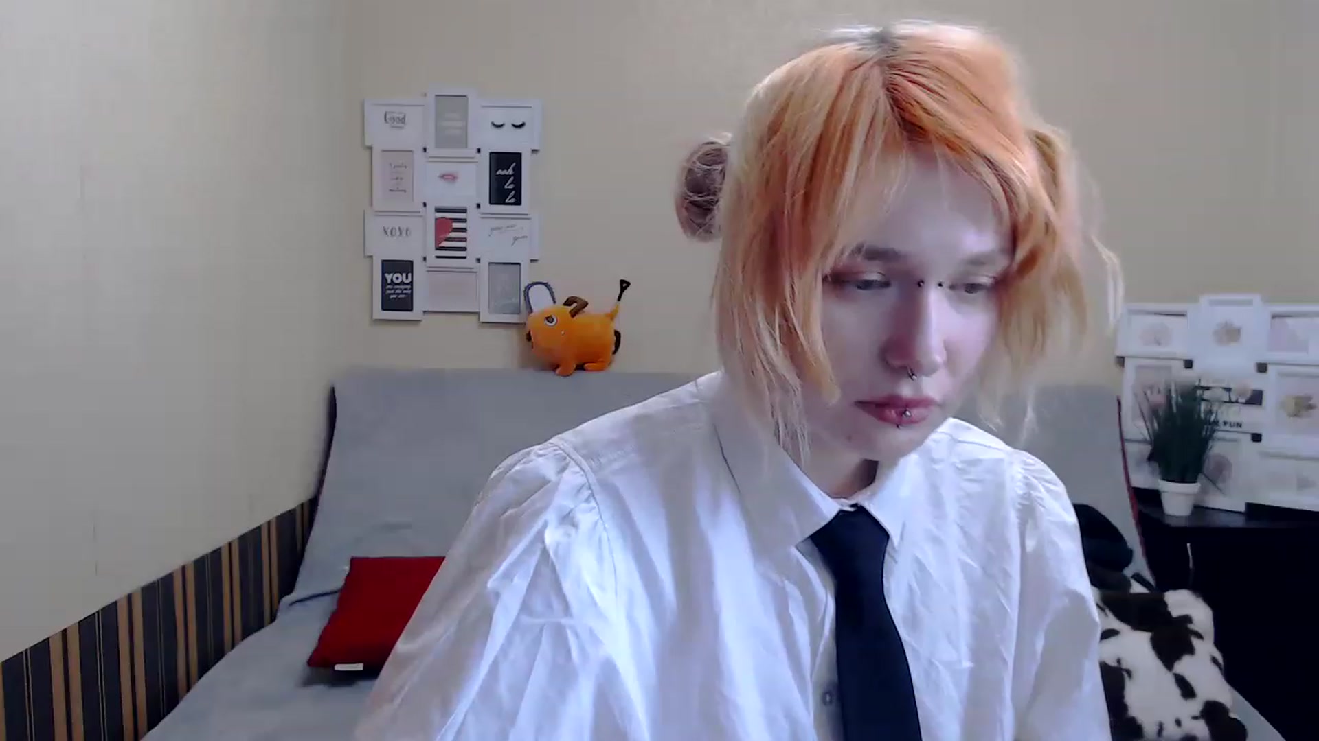 Gallery image thumbnail from Killinna's myfreecams stream on, 01/28/2023, 18:40 image 17 of 20