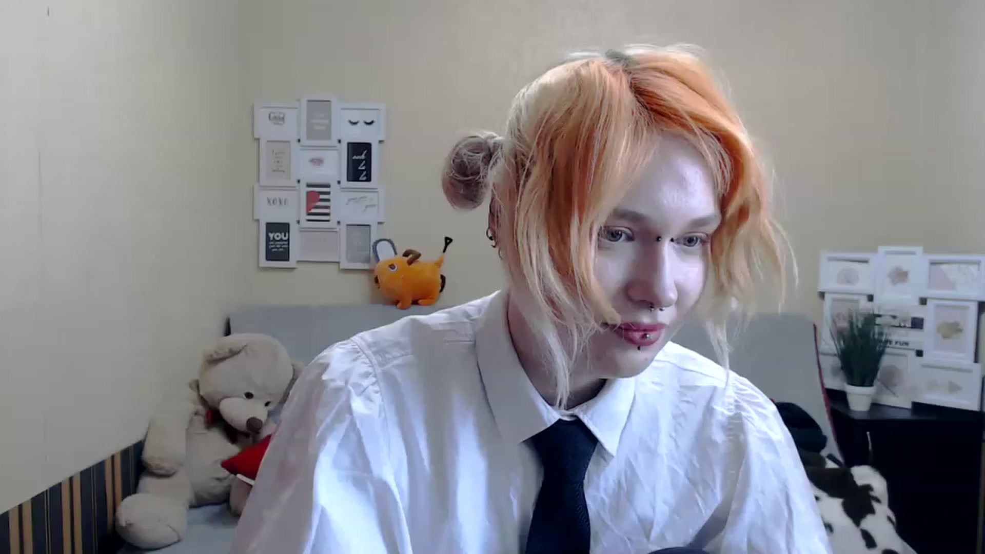 Gallery image thumbnail from Killinna's myfreecams stream on, 01/28/2023, 18:40 image 7 of 20