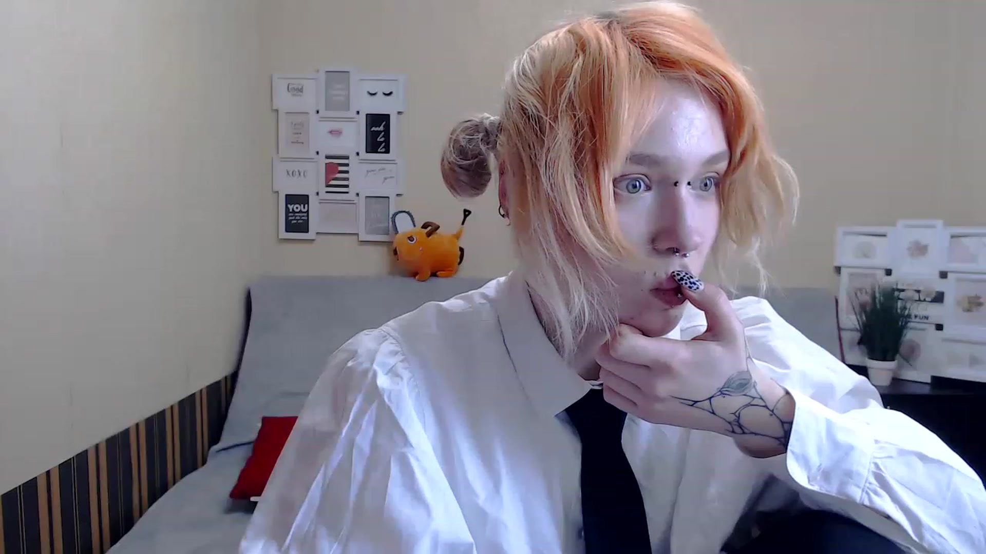 Gallery image thumbnail from Killinna's myfreecams stream on, 01/28/2023, 18:40 image 16 of 20