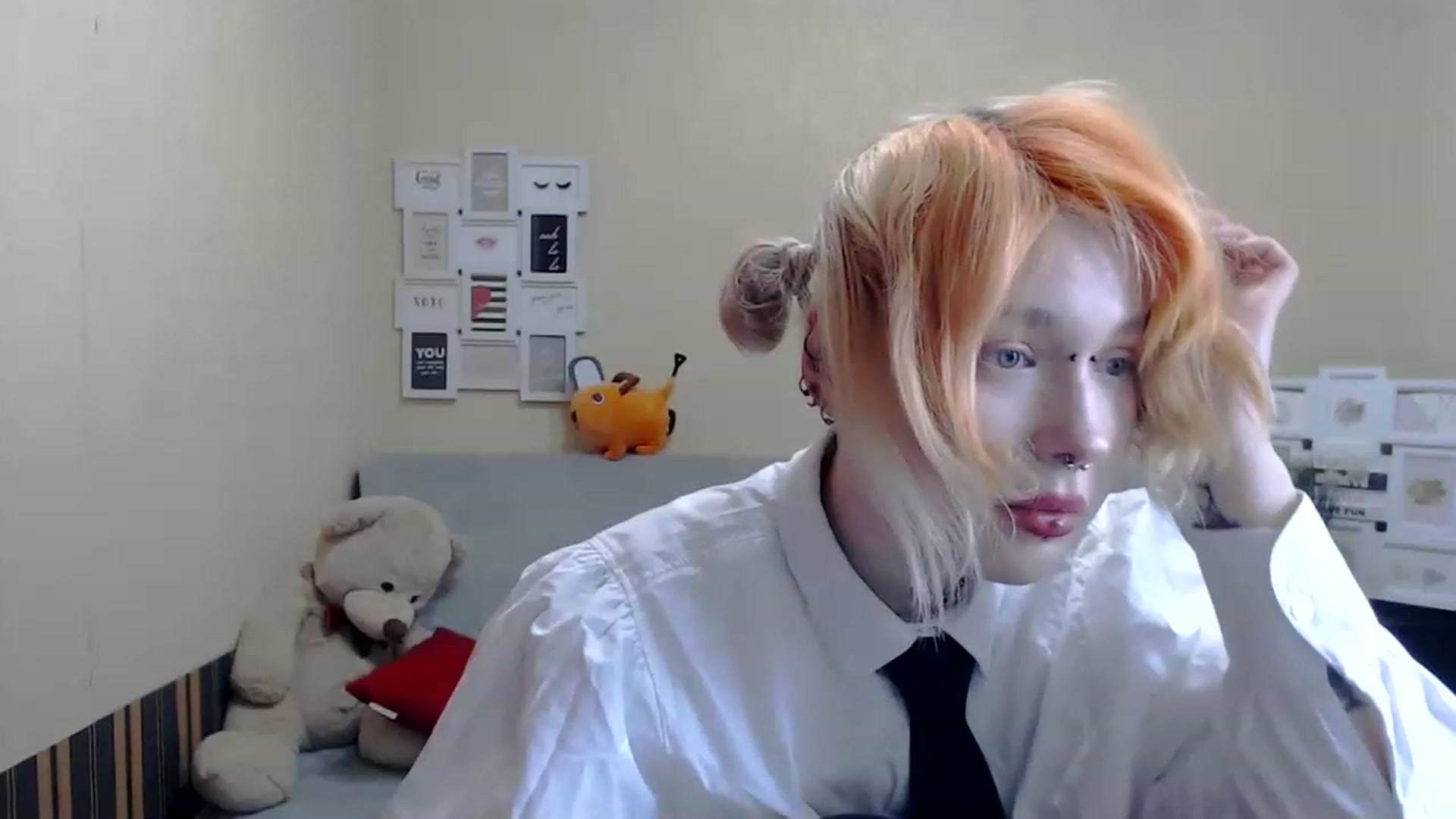 Gallery image thumbnail from Killinna's myfreecams stream on, 01/28/2023, 18:40 image 3 of 20