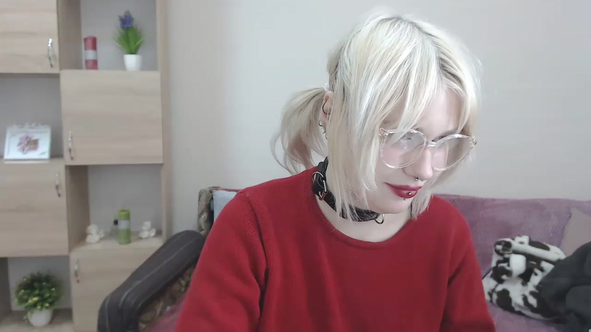 Gallery image thumbnail from Killinna's myfreecams stream on, 01/31/2023, 15:10 image 15 of 20