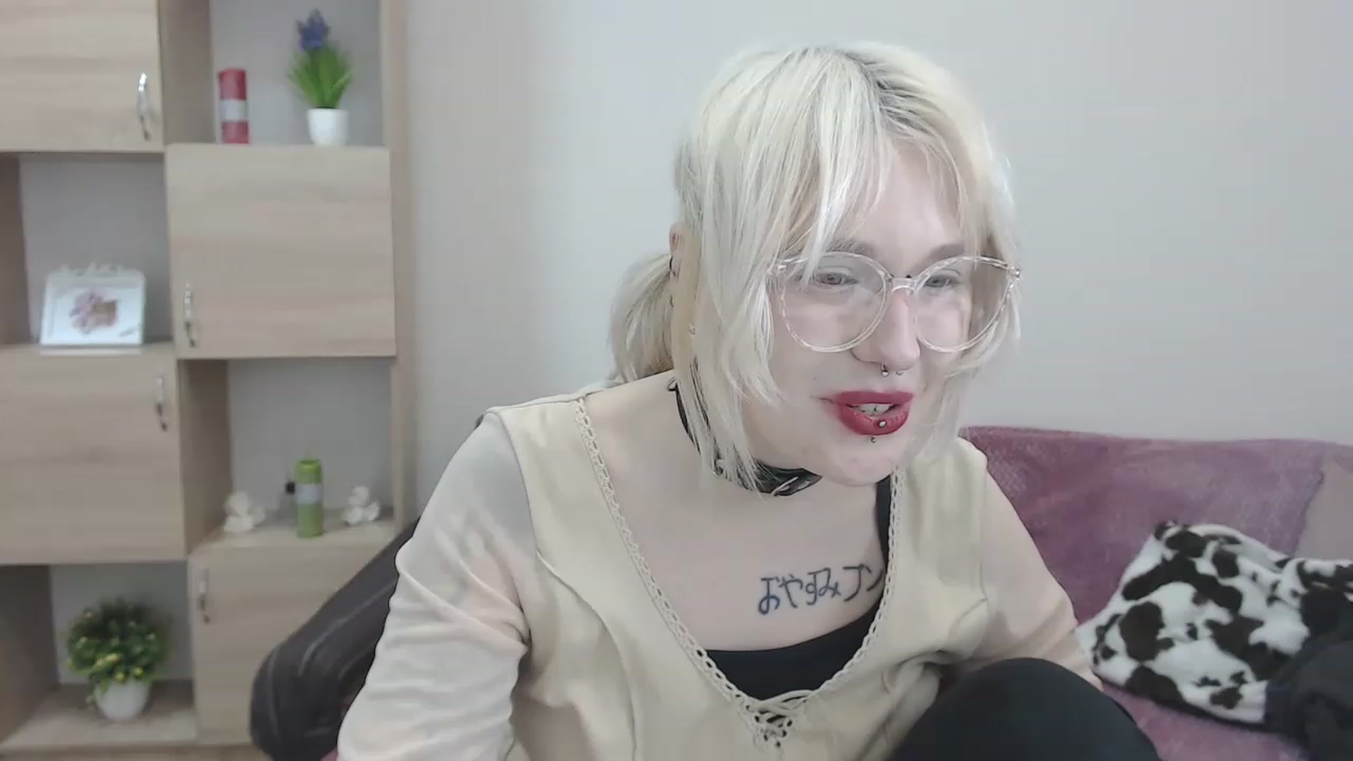 Gallery image thumbnail from Killinna's myfreecams stream on, 01/31/2023, 16:28 image 17 of 20