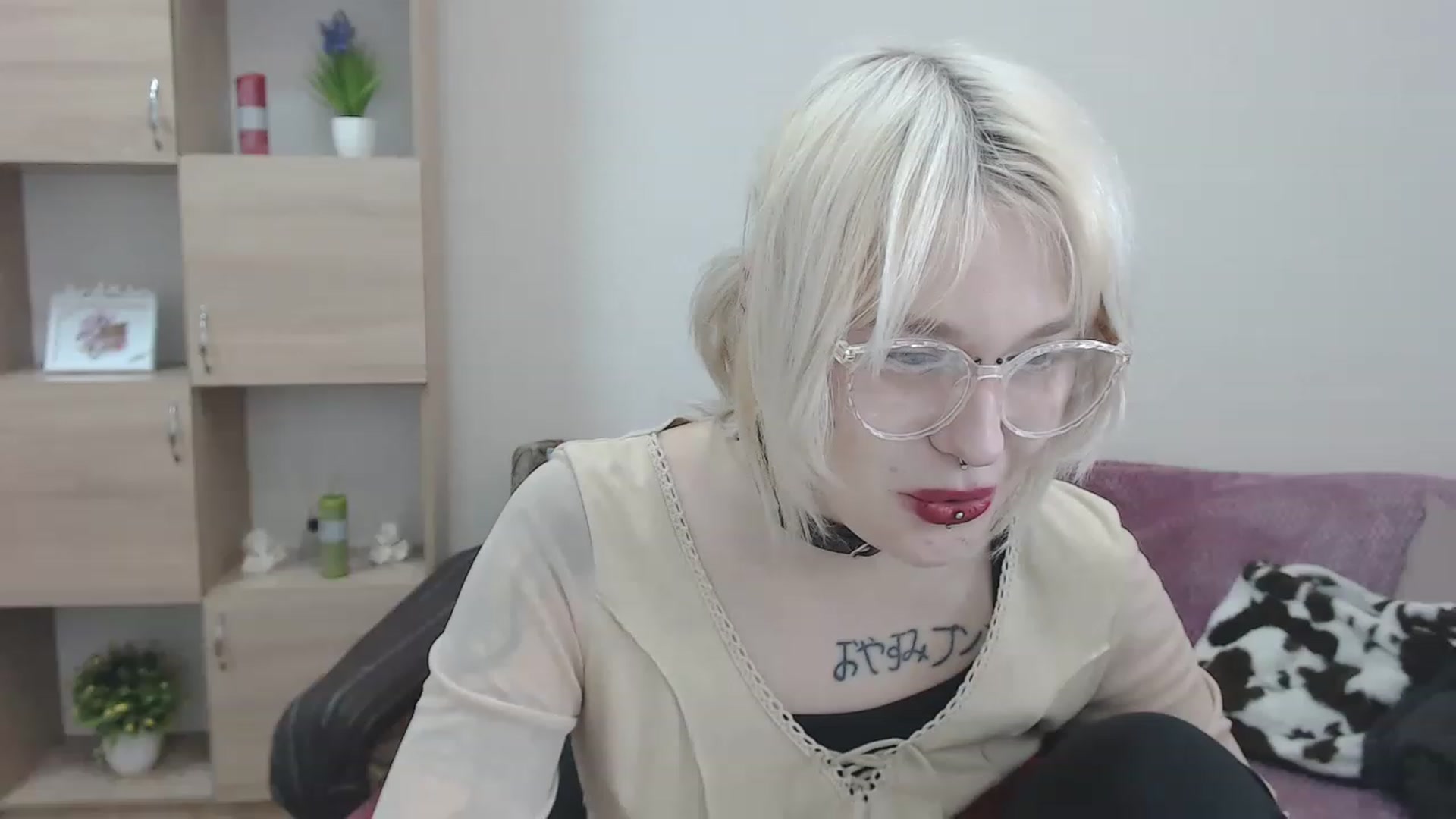 Gallery image thumbnail from Killinna's myfreecams stream on, 01/31/2023, 16:28 image 14 of 20