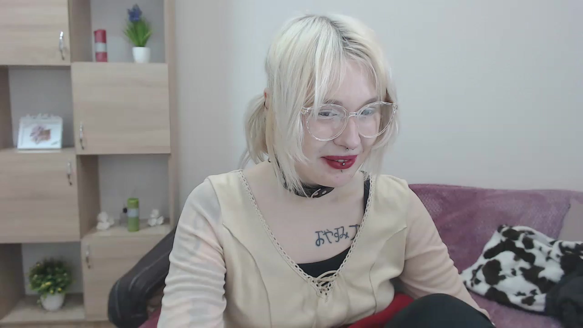 Gallery image thumbnail from Killinna's myfreecams stream on, 01/31/2023, 16:28 image 16 of 20